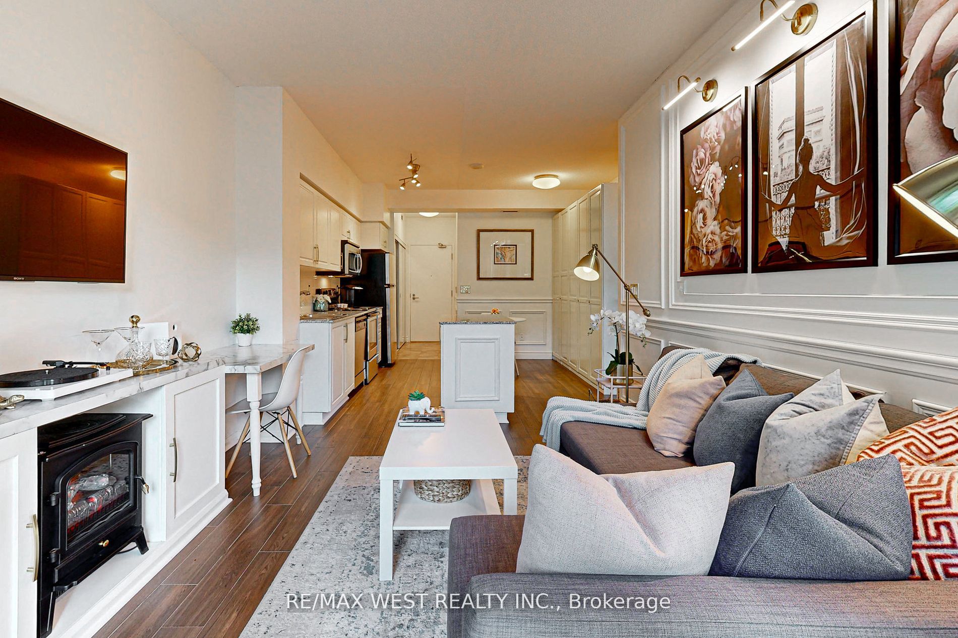 209 Fort York Boulevard #355