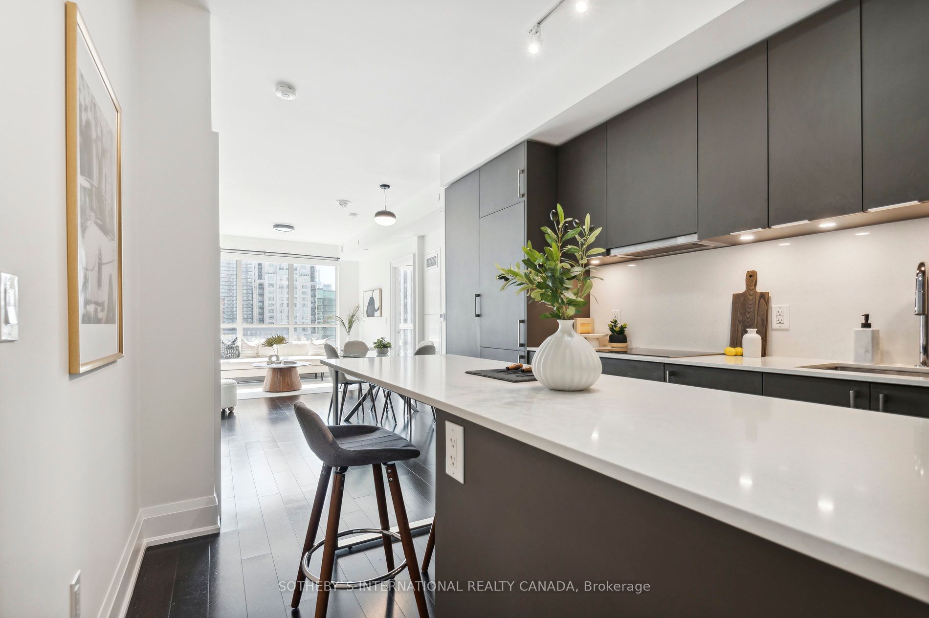 88 Cumberland Street #1201