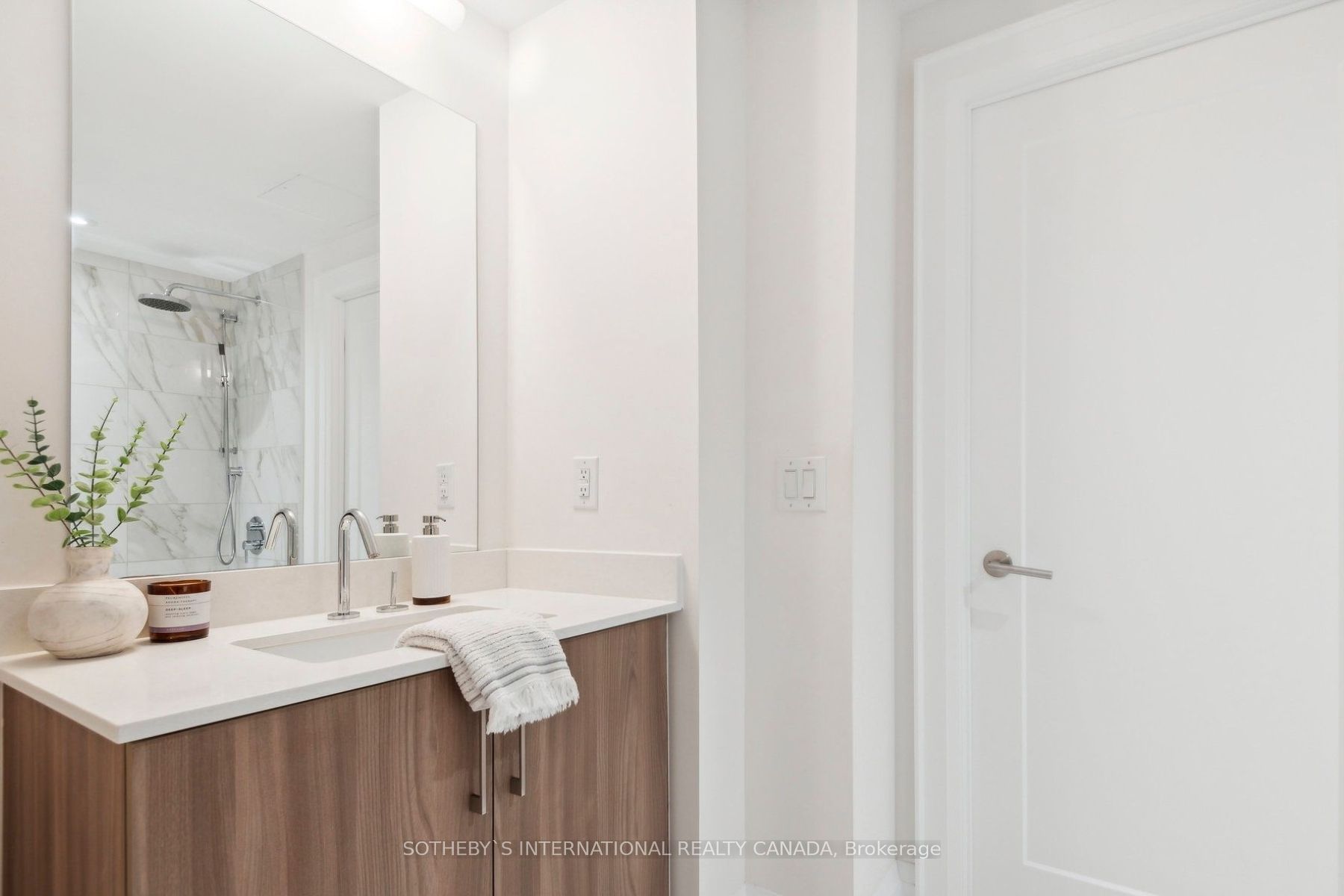 88 Cumberland Street #1201