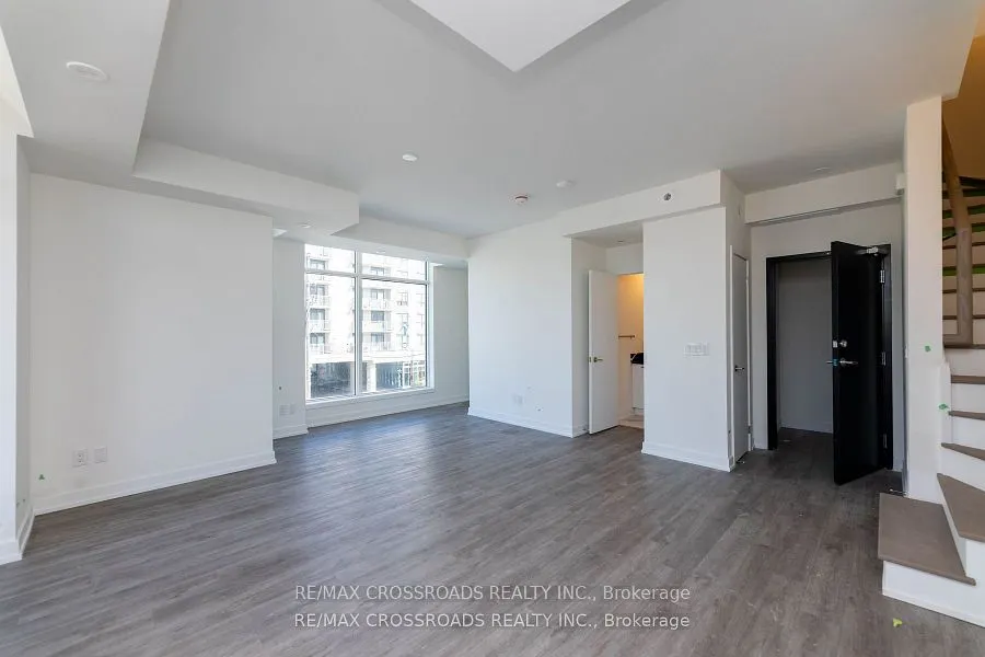 871 Sheppard Avenue W, #TH11