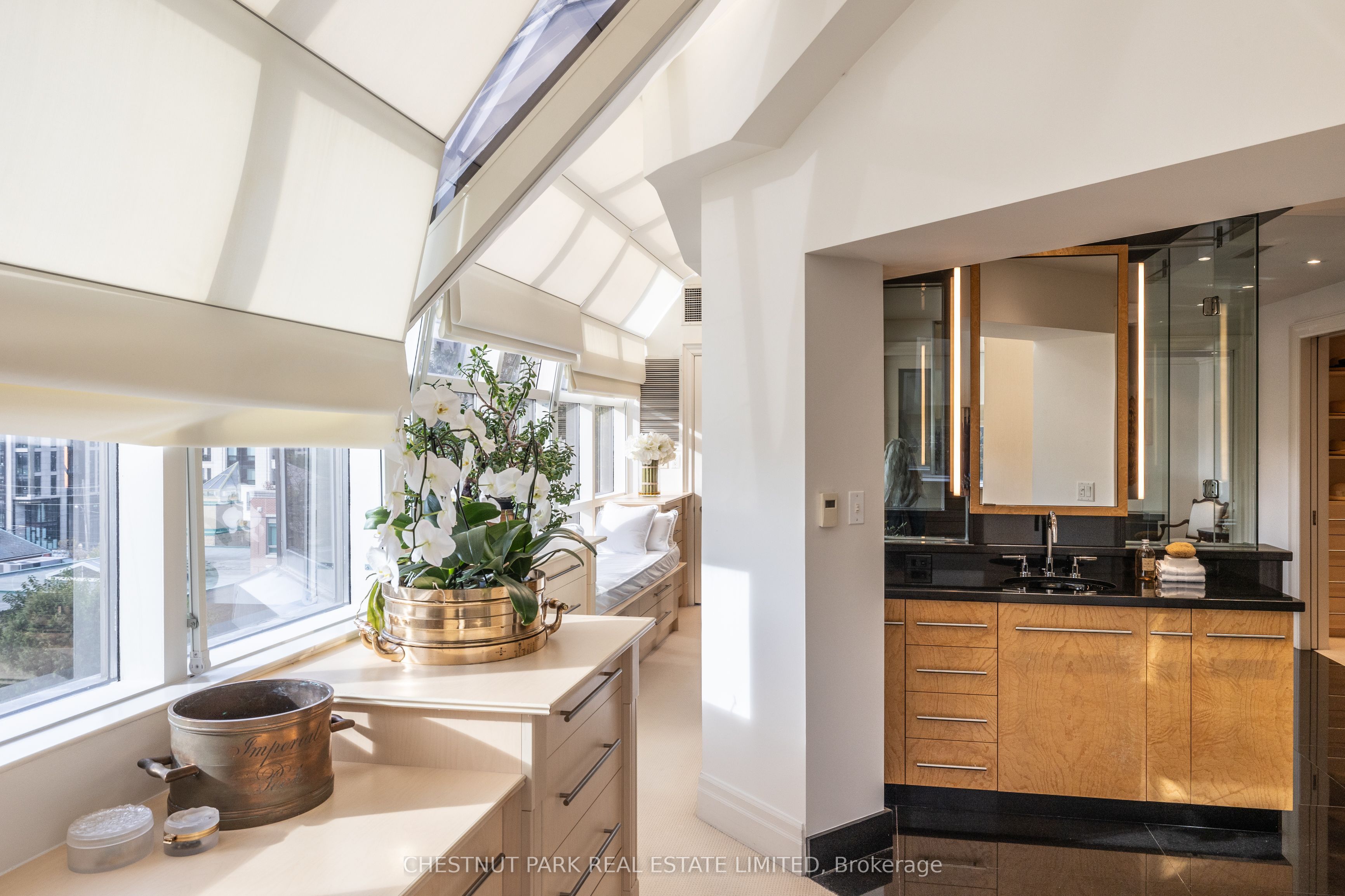 2 Lynwood Avenue, #PH1