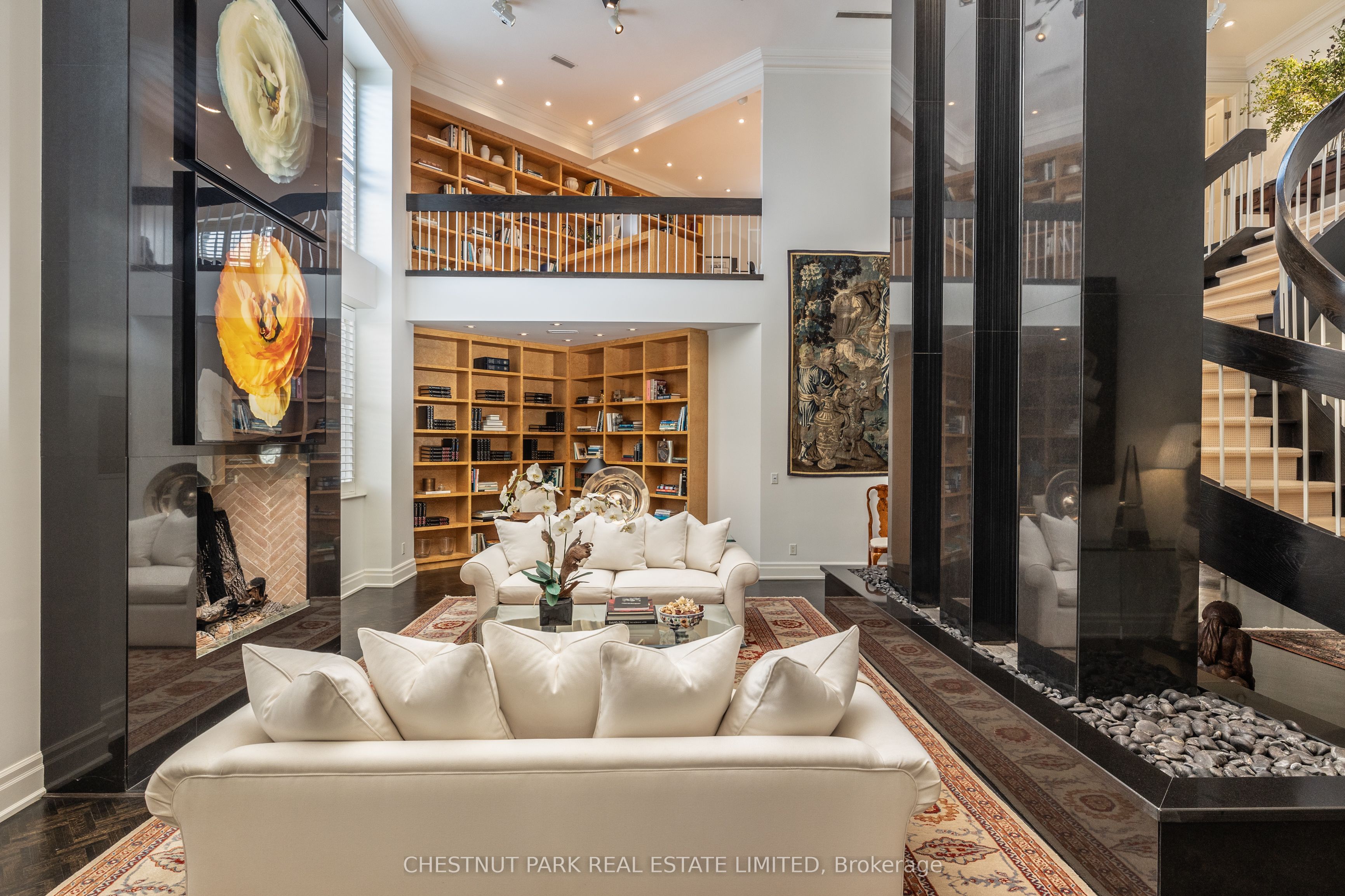 2 Lynwood Avenue, #PH1