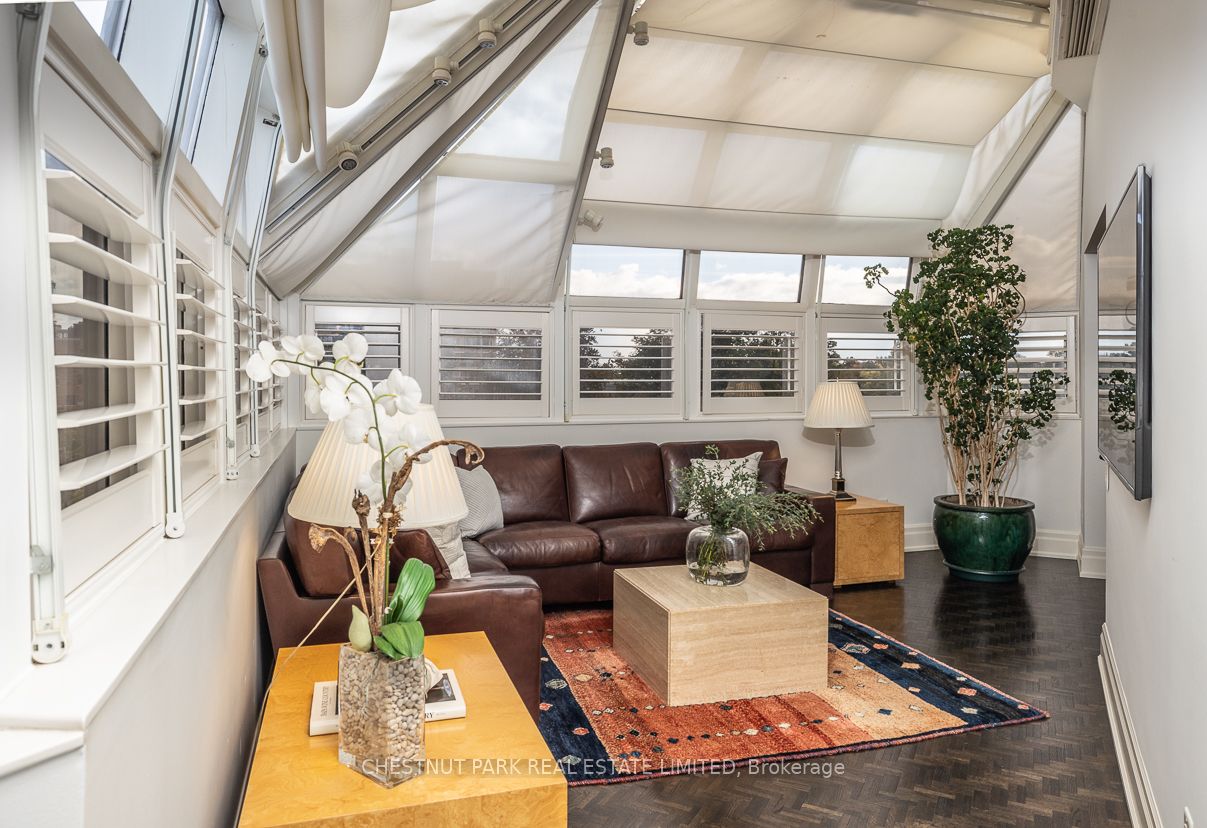 2 Lynwood Avenue, #PH1