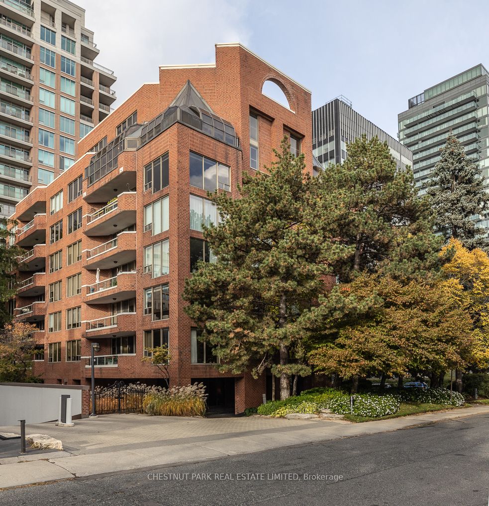 2 Lynwood Avenue, #PH1