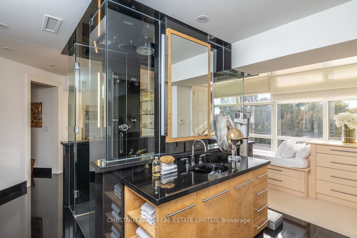 2 Lynwood Avenue, #PH1