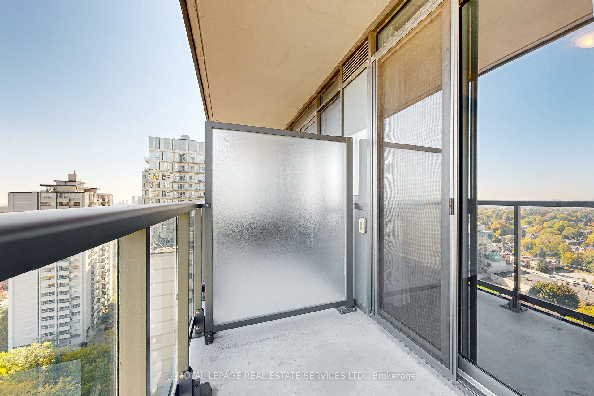 125 Redpath Avenue #1911