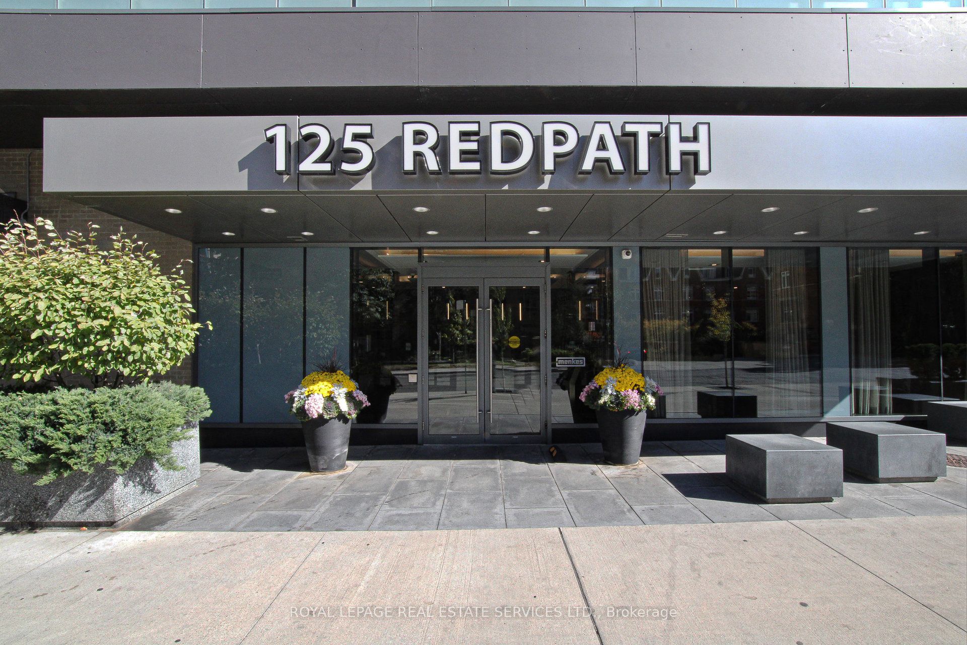 125 Redpath Avenue #1911
