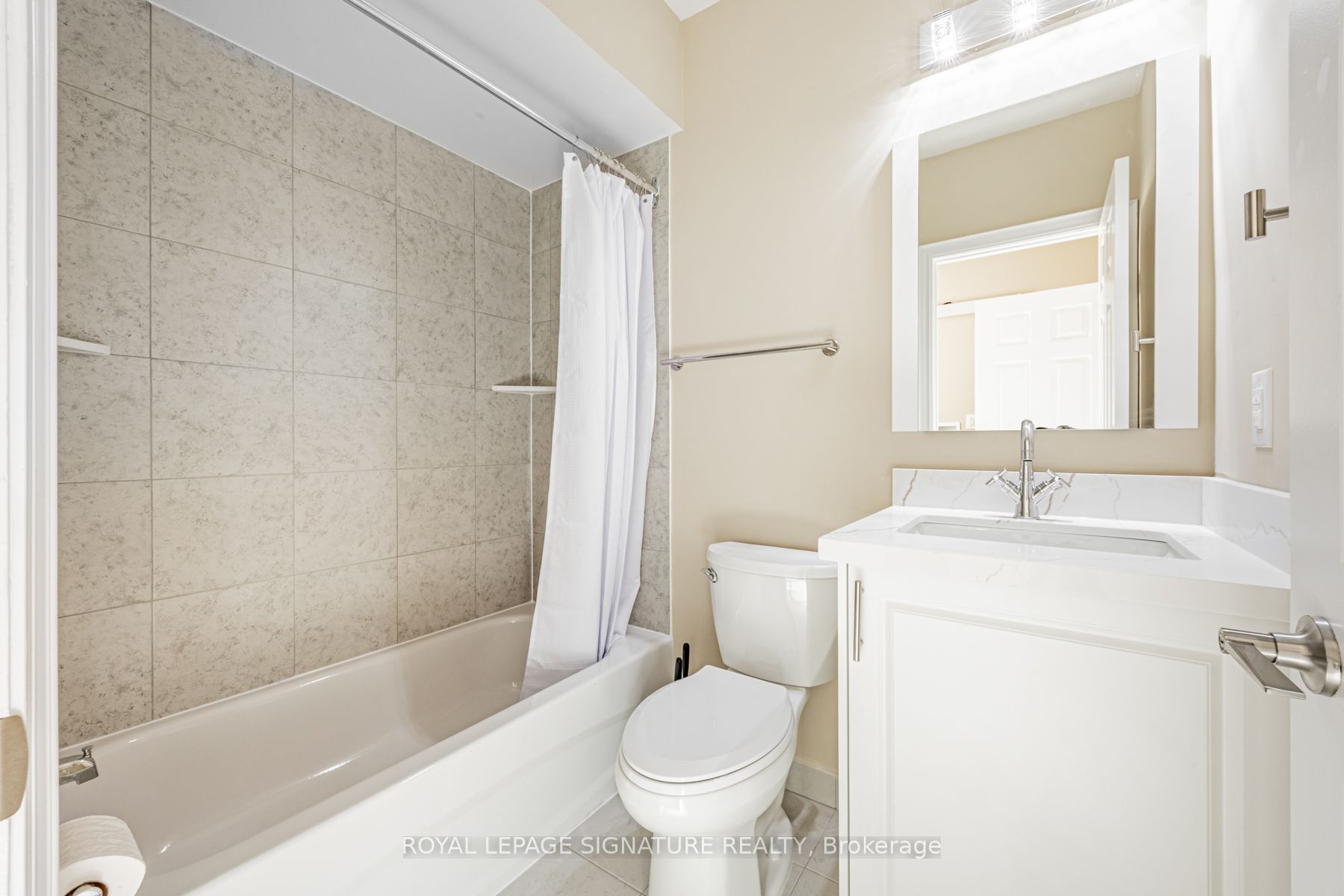 14 Howland Avenue #1