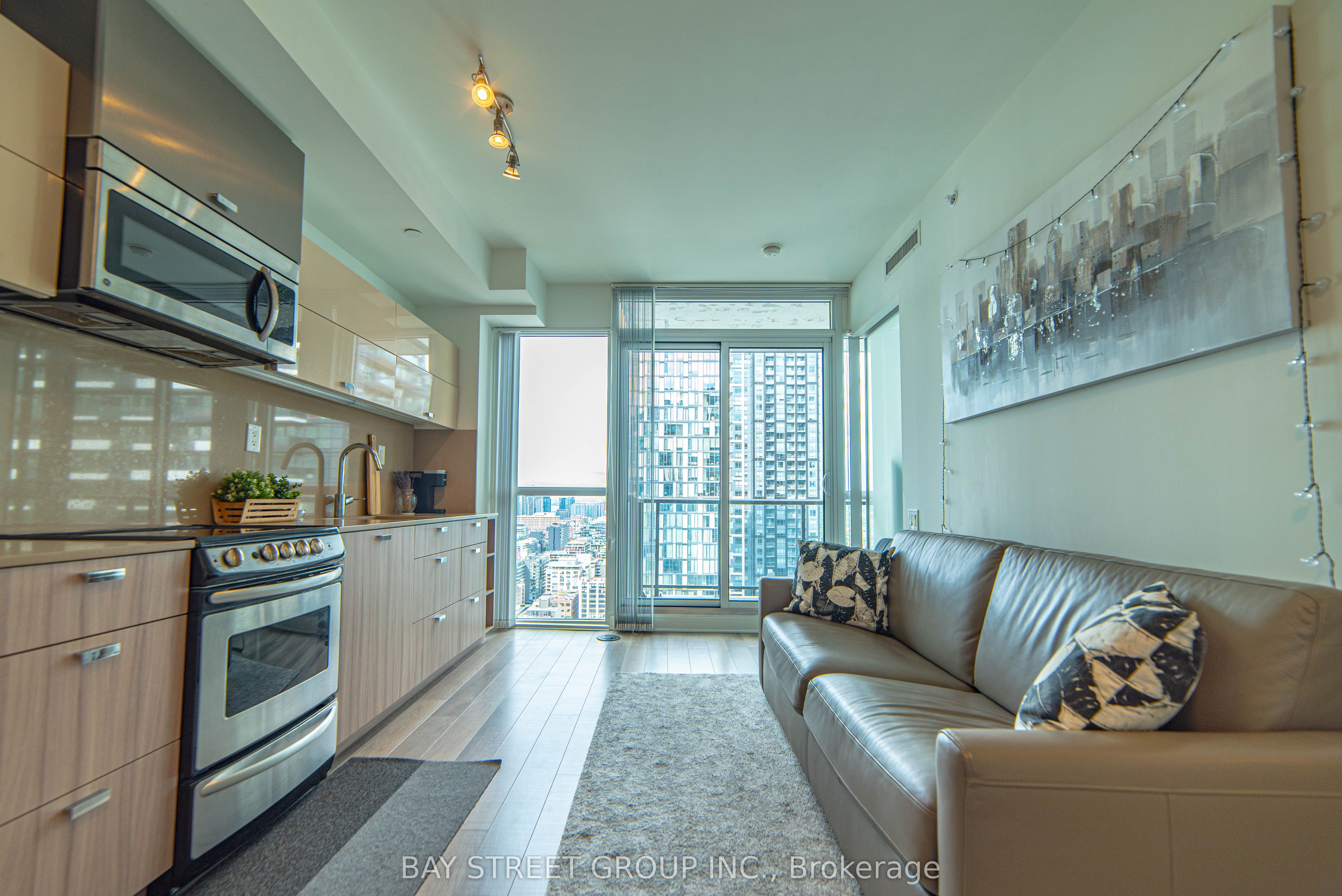 290 Adelaide Street W, #3112