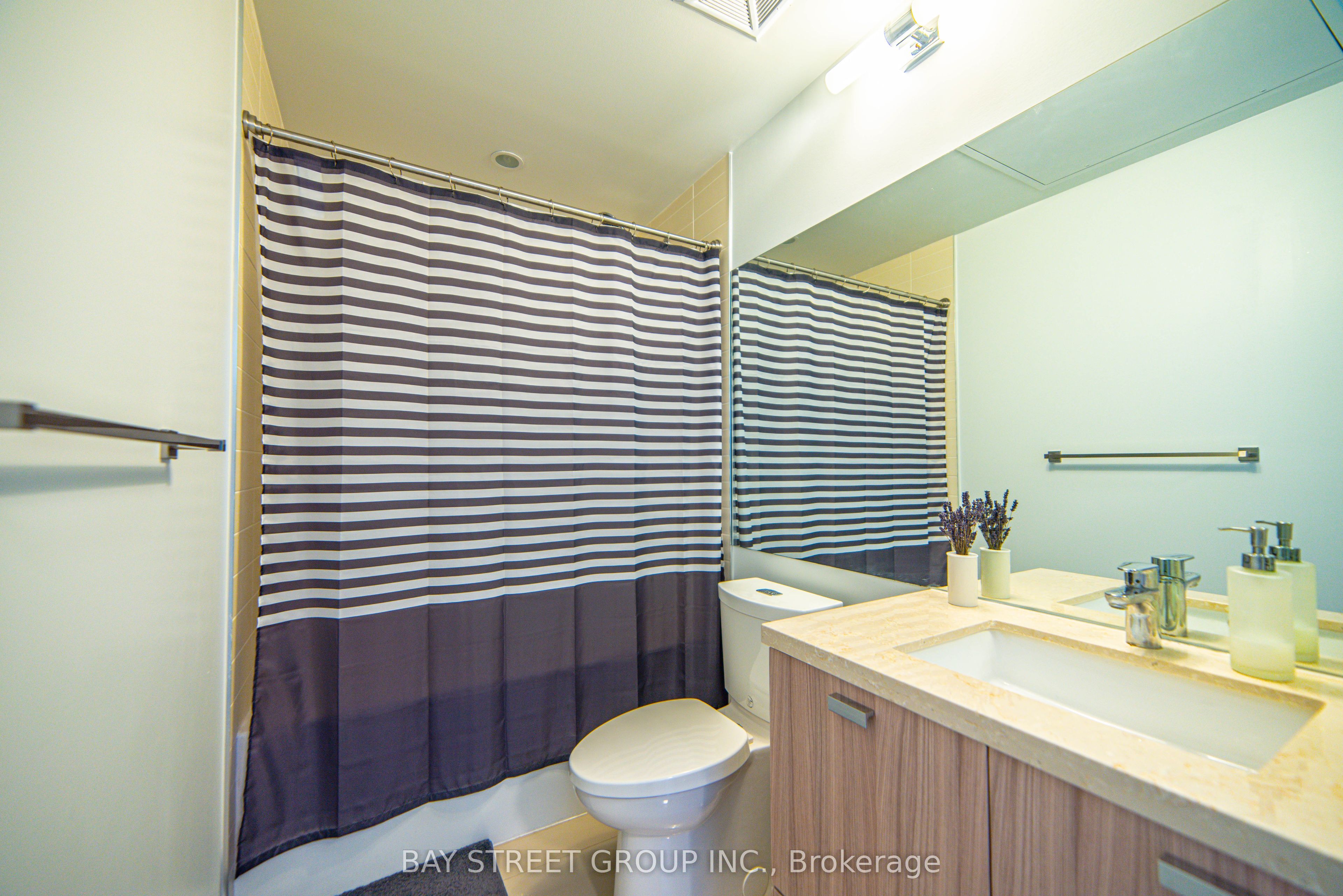 290 Adelaide Street W, #3112