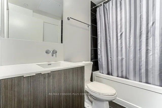 100 Harbour Street #4403