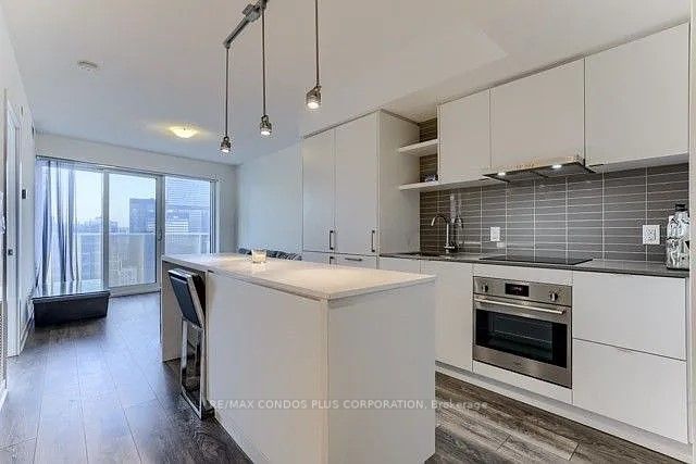 100 Harbour Street #4403