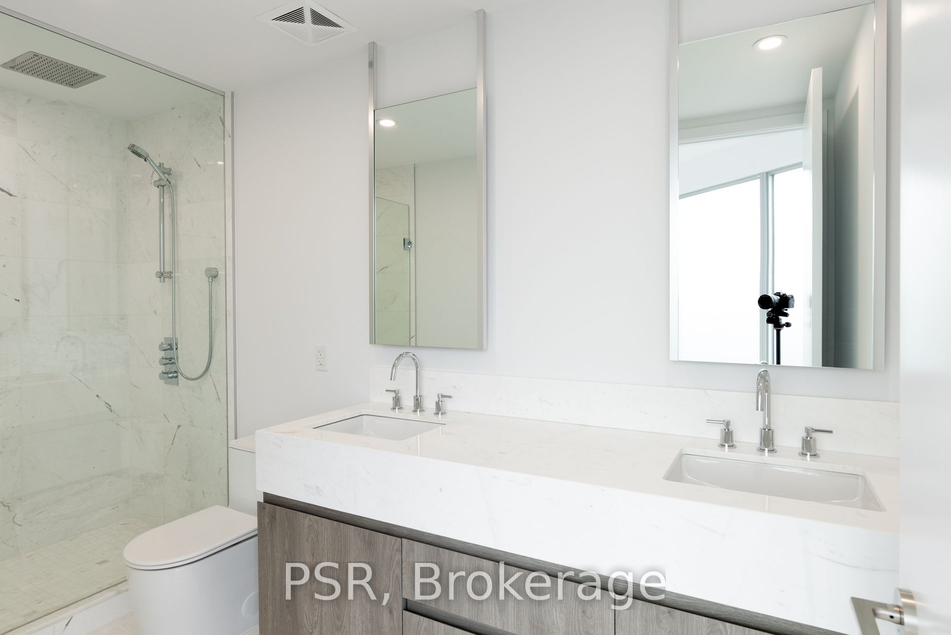 346 Davenport Road, #304