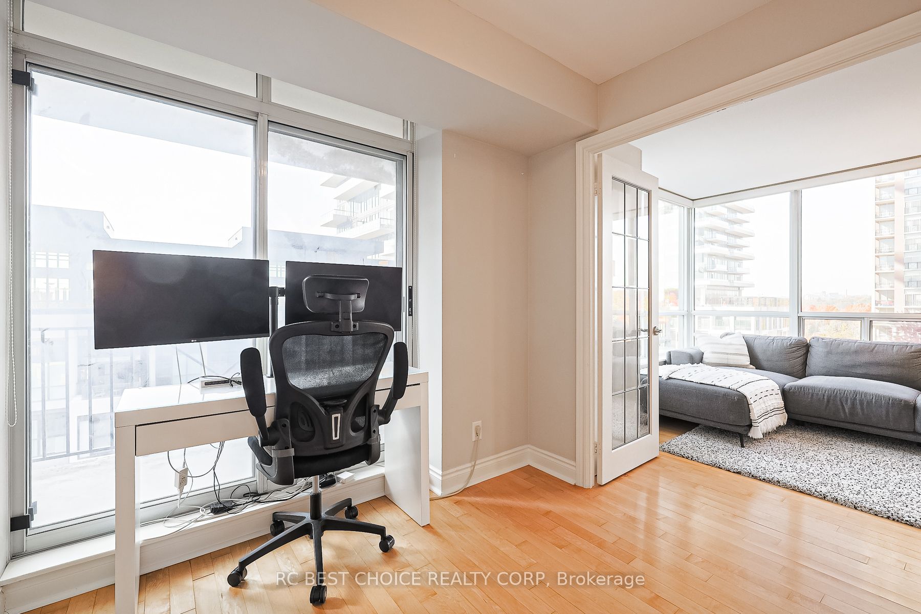 1103 Leslie Street, #504