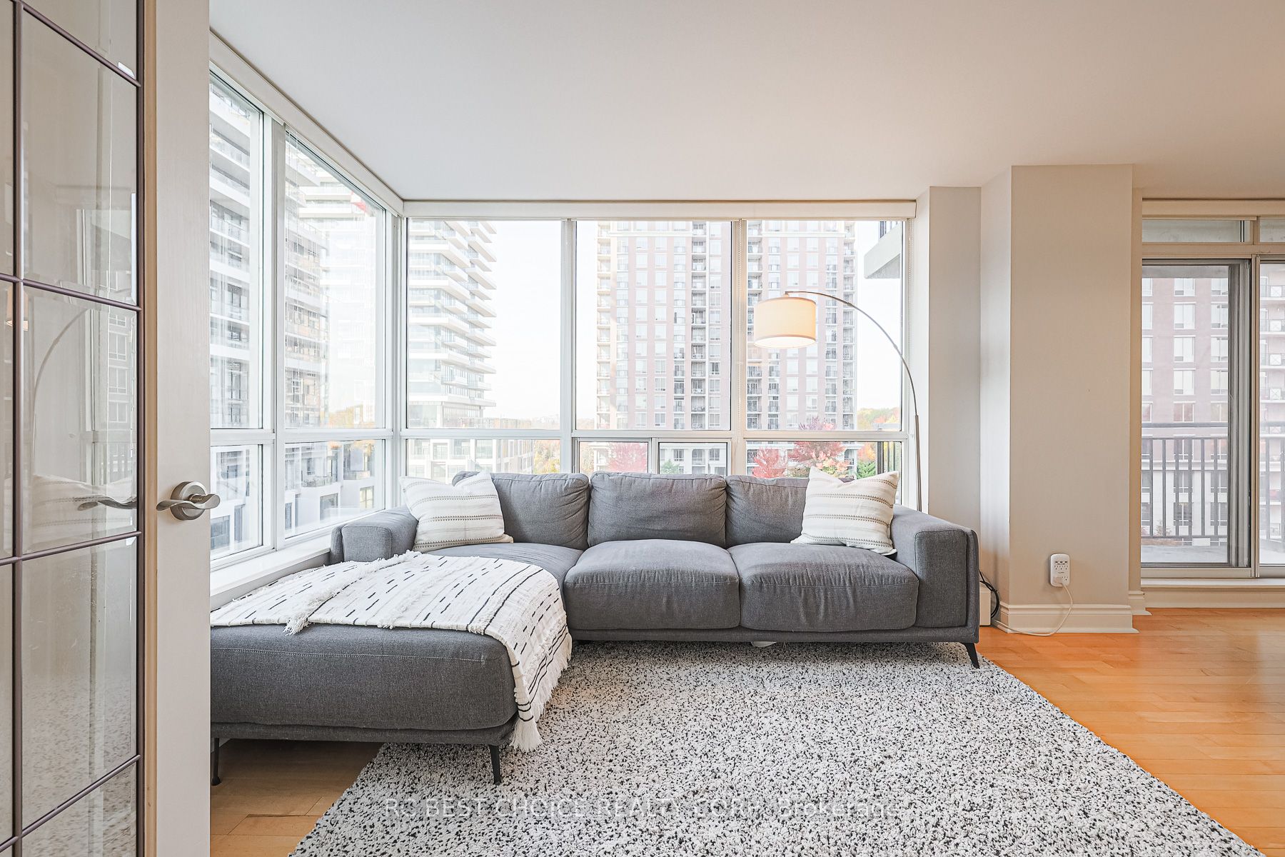 1103 Leslie Street, #504