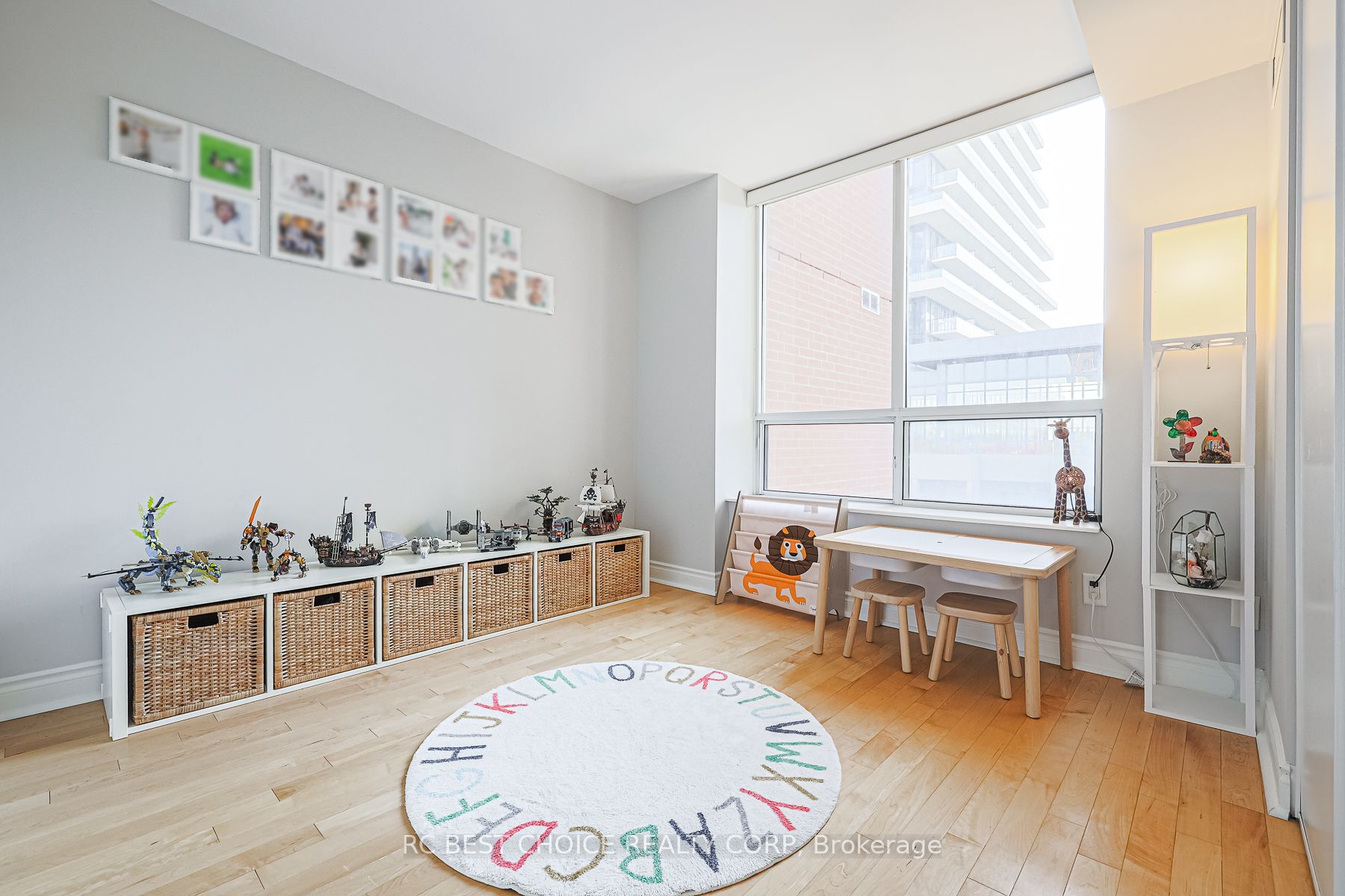 1103 Leslie Street, #504