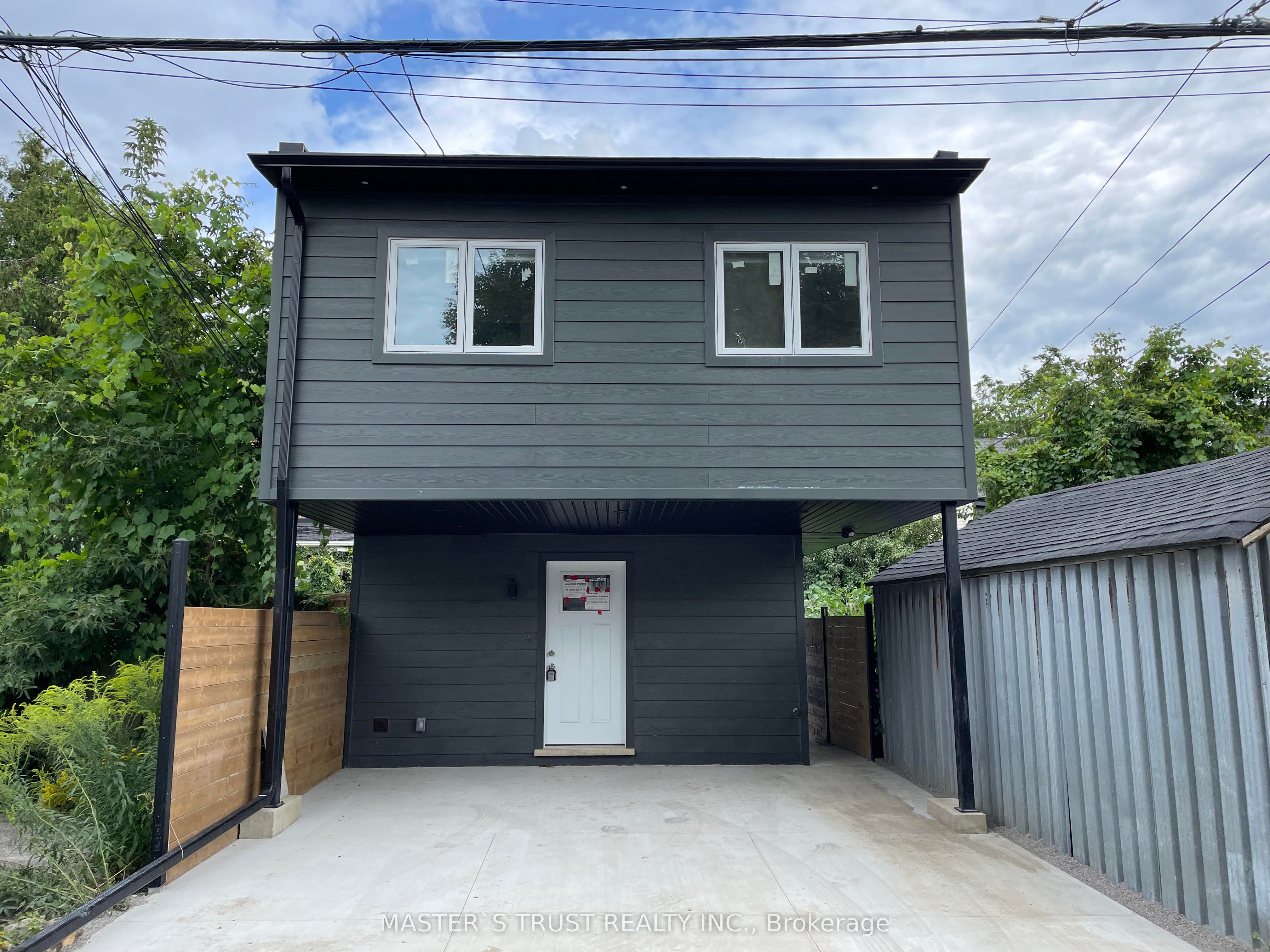 246 Lippincott Street, #Unit4