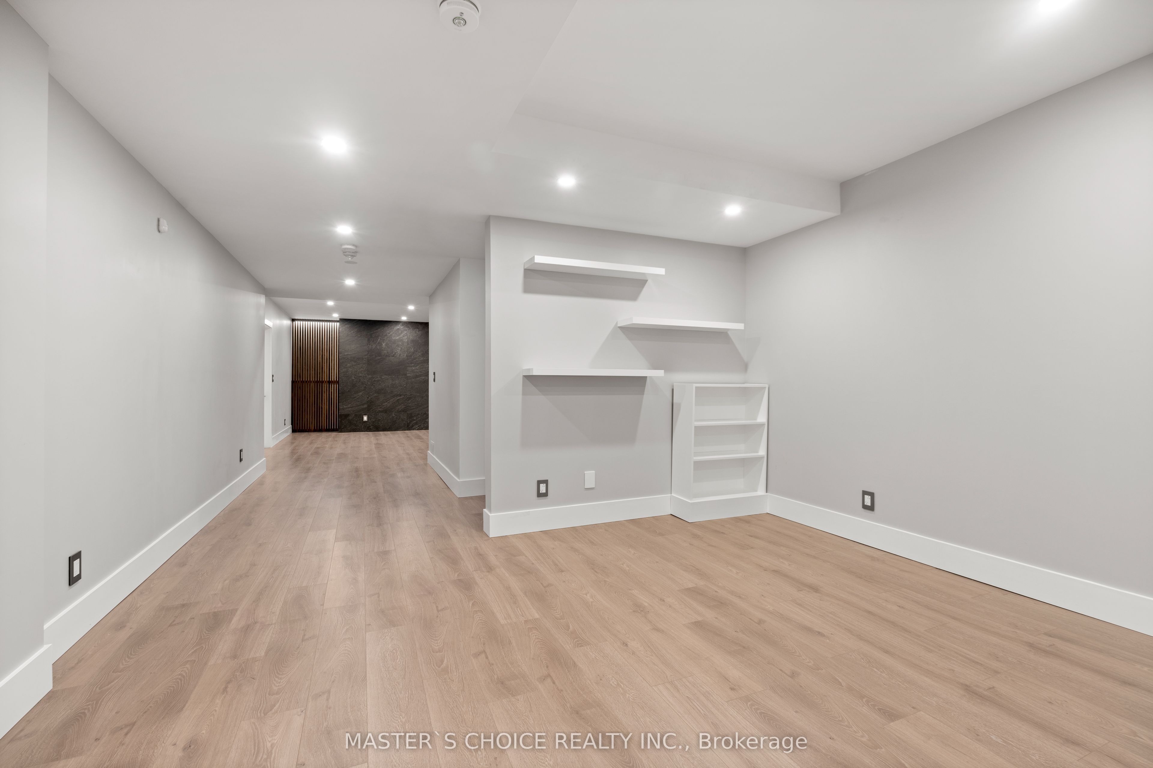 15 Fairmeadow Avenue