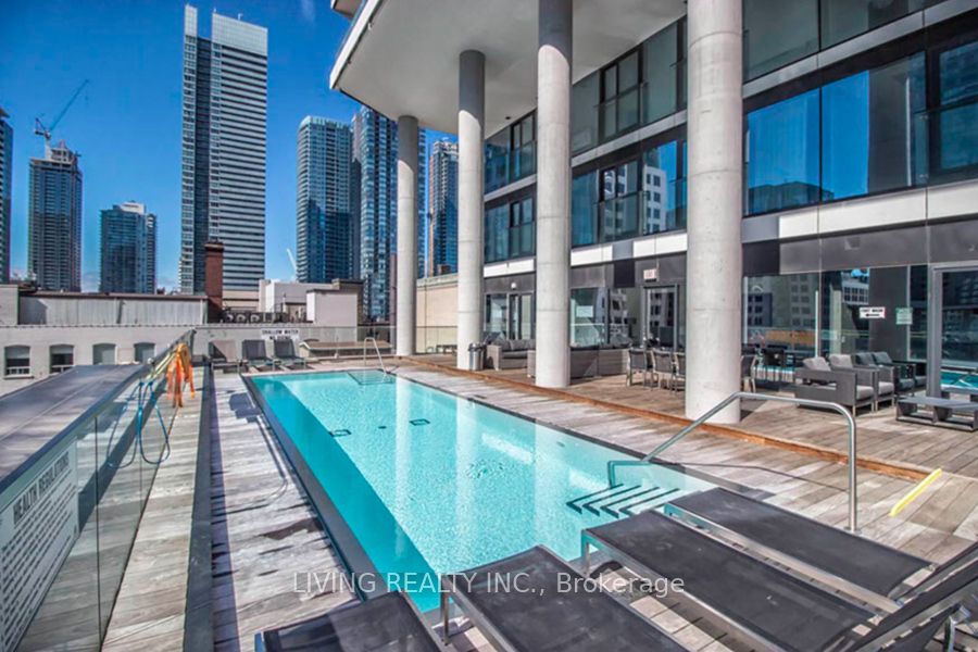 224 King Street W #1504