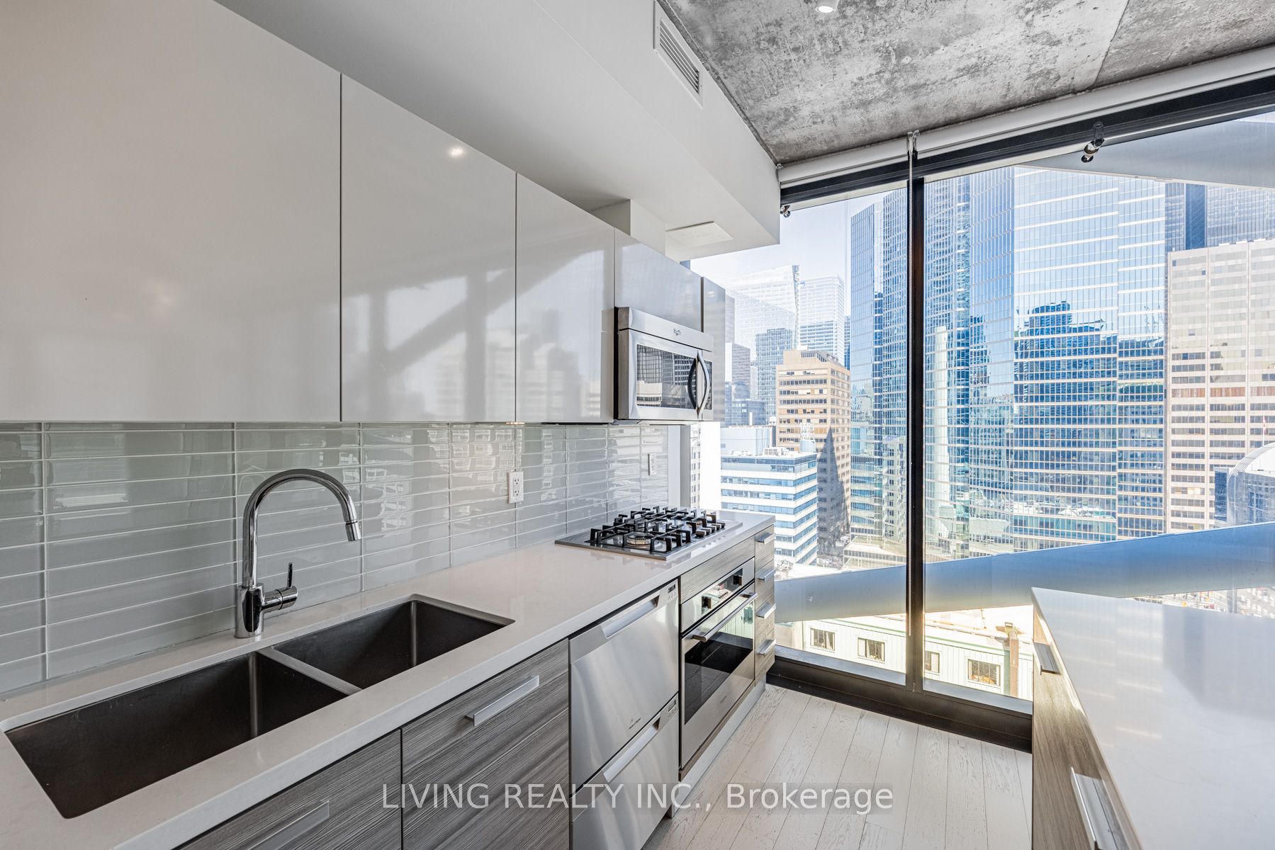 224 King Street W #1504