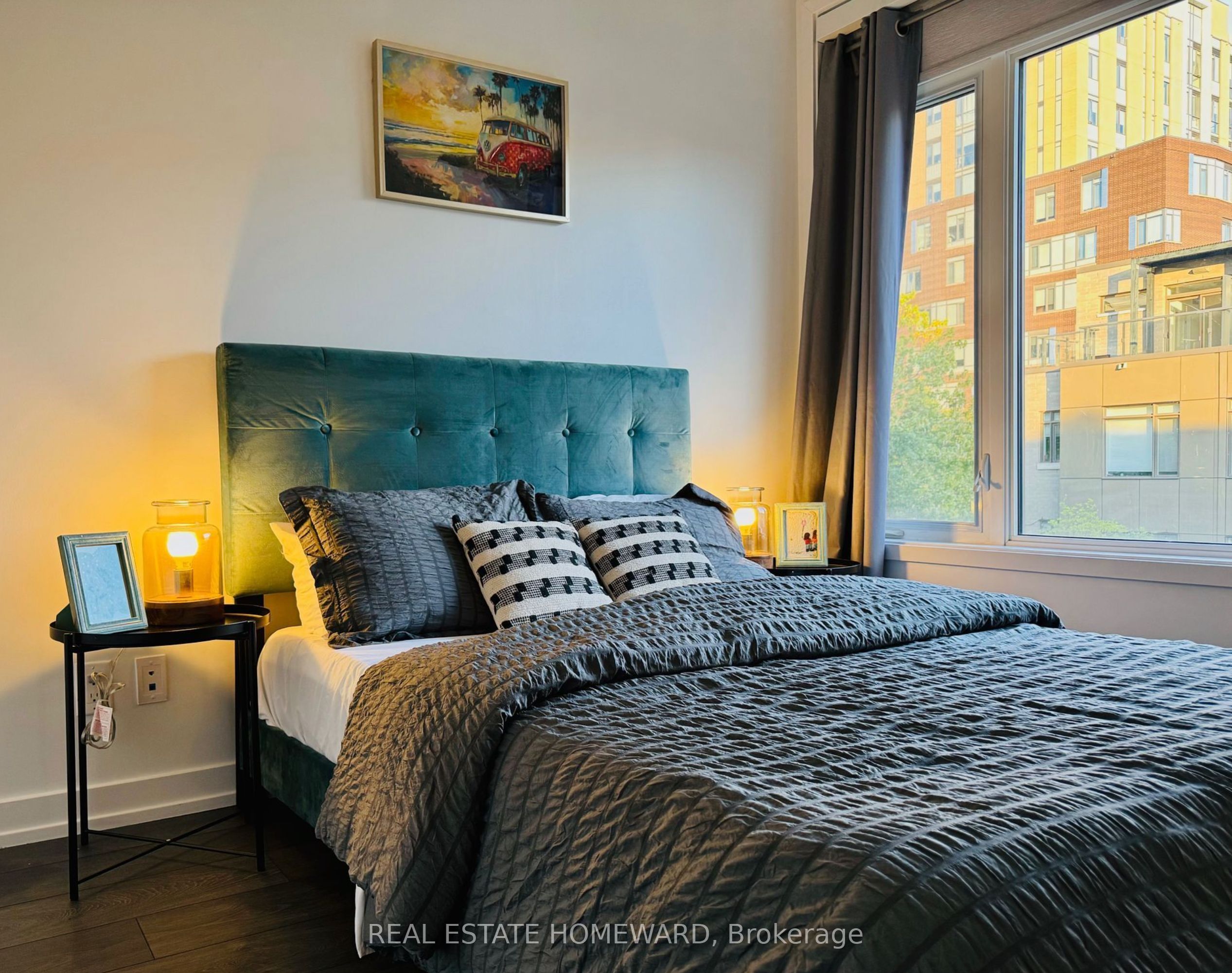 17 St. Bartholomew Street, #17