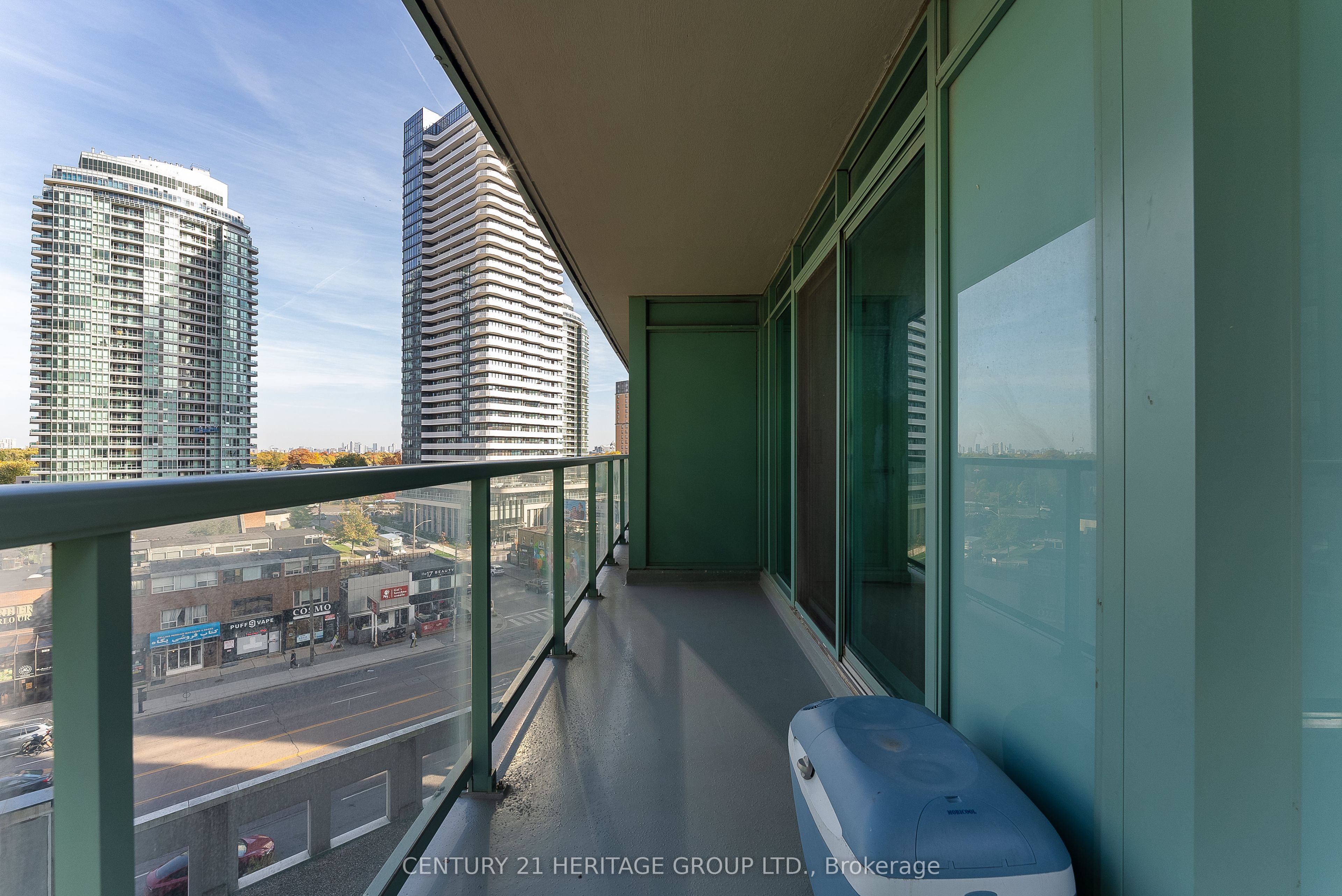5500 Yonge Street, #710