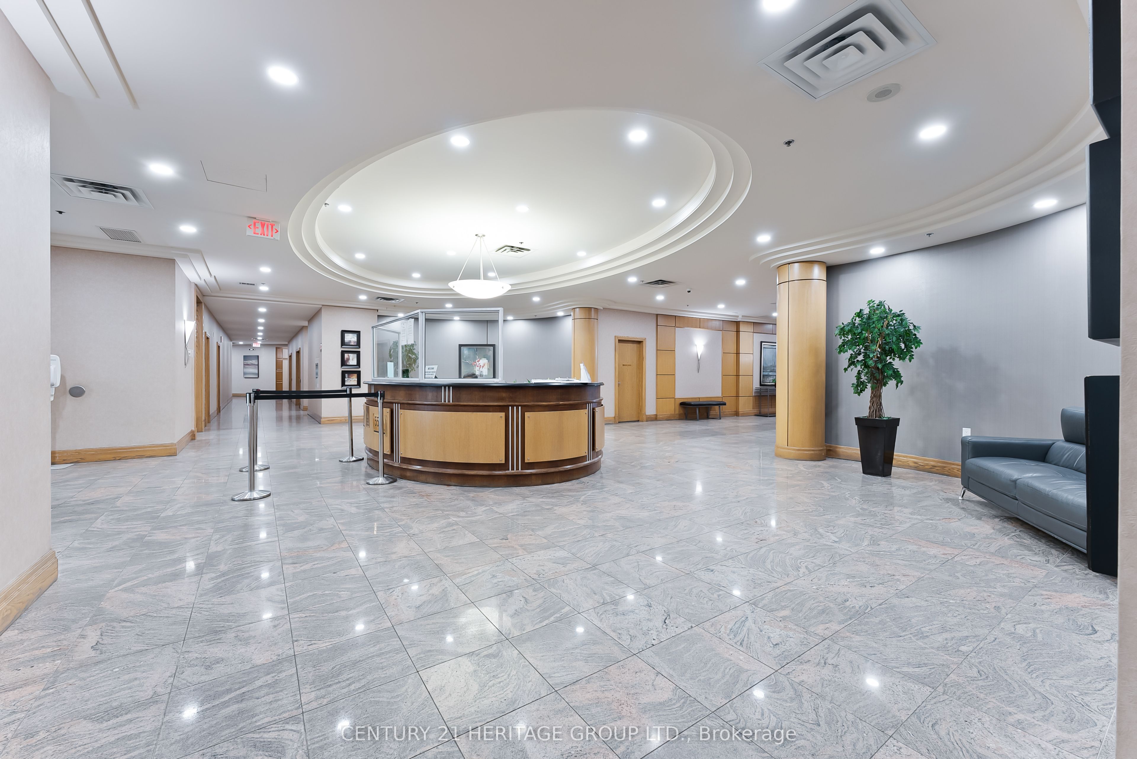 5500 Yonge Street, #710
