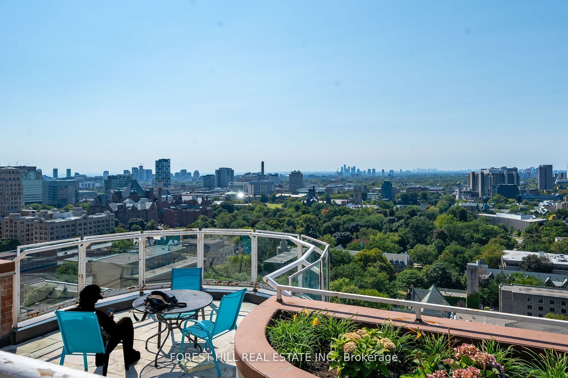 1055 Bay Street, #201