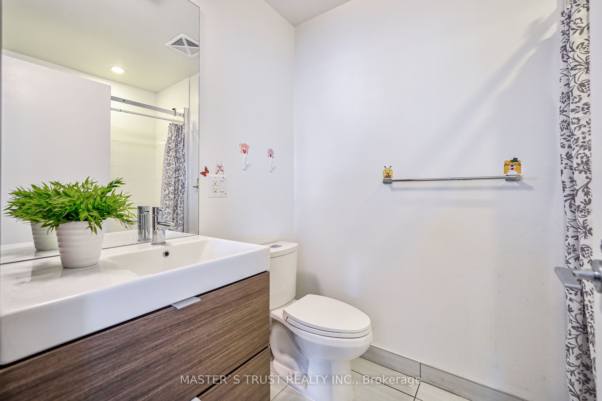 62 Forest Manor Road #307
