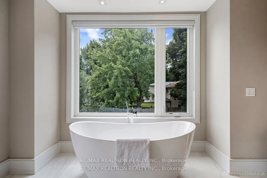 225 Northwood Drive