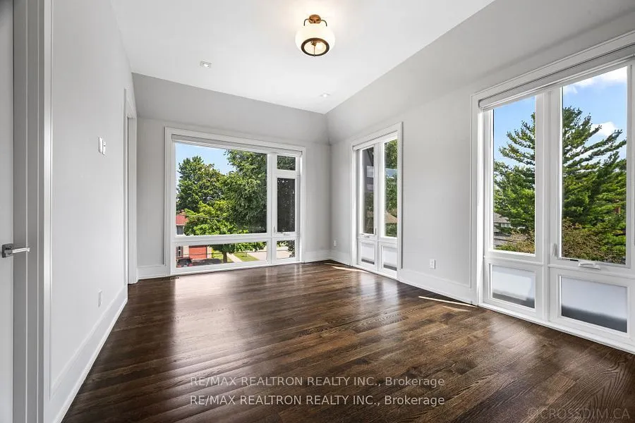 225 Northwood Drive