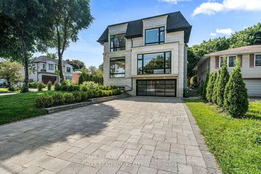 225 Northwood Drive