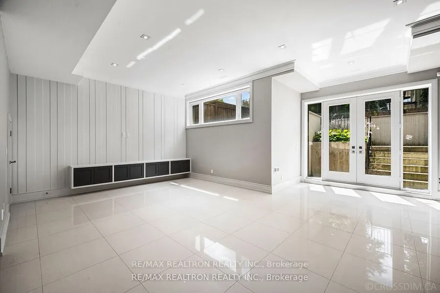 225 Northwood Drive