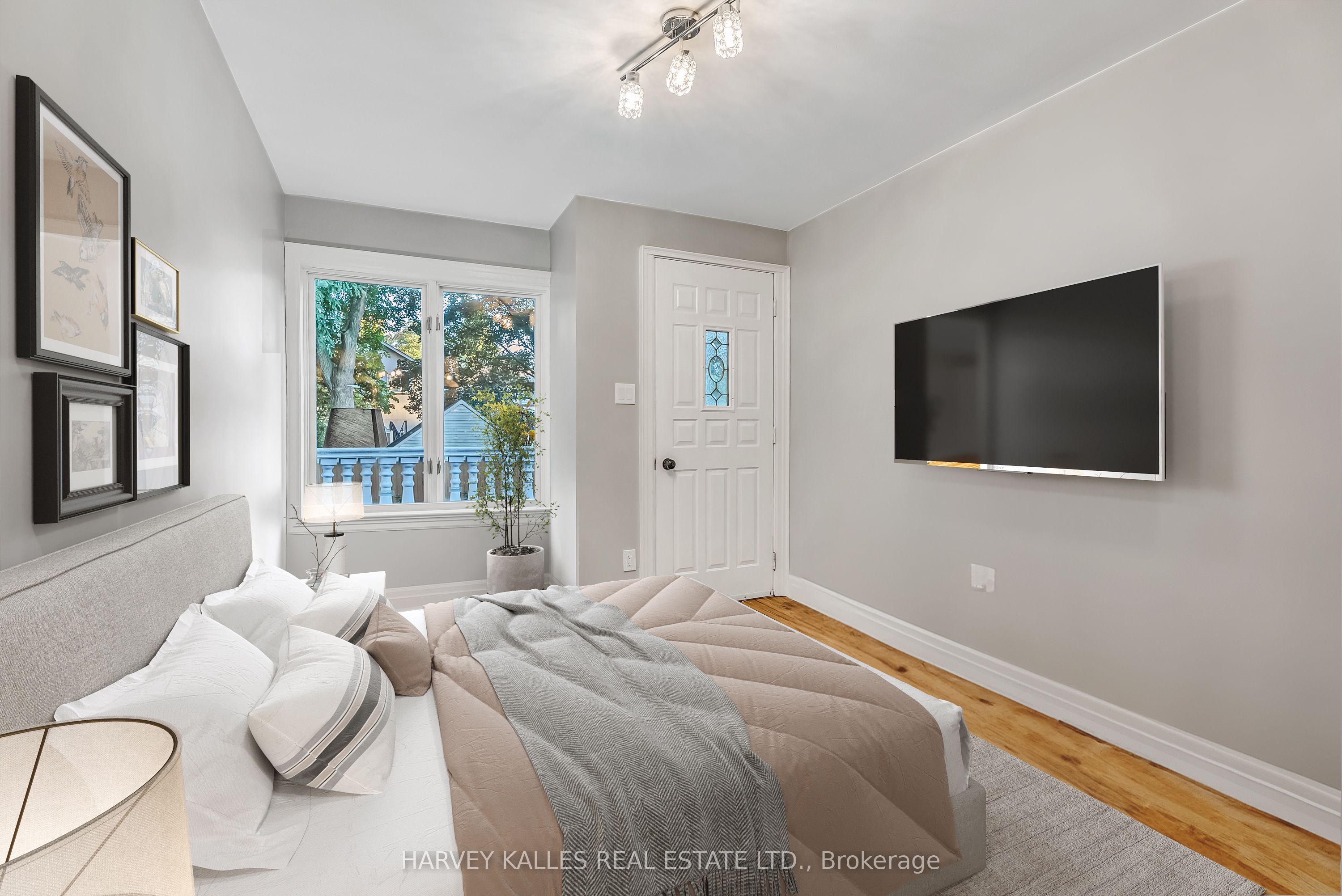 759 Eglinton Avenue E