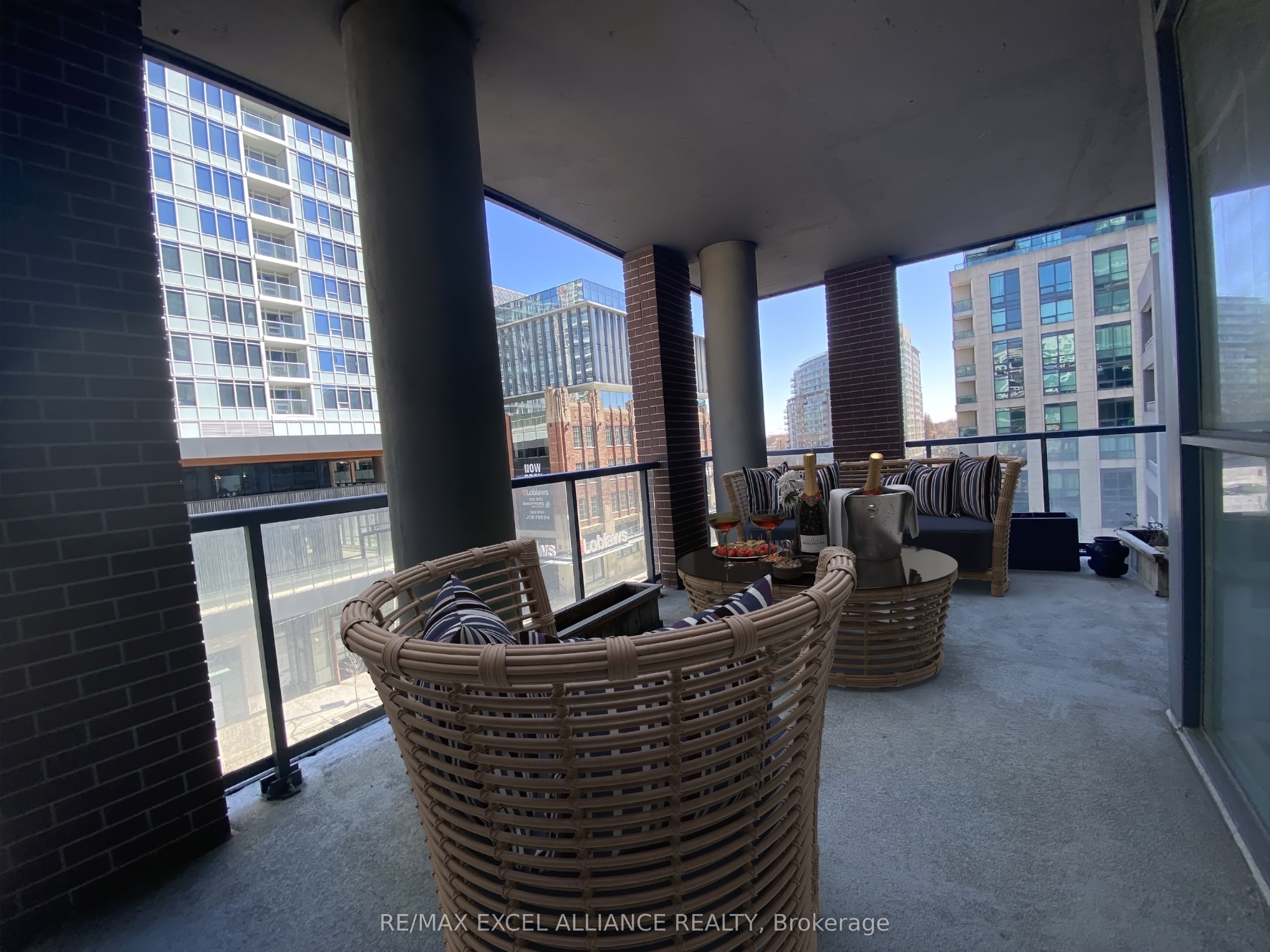 20 Bruyeres Mews #510