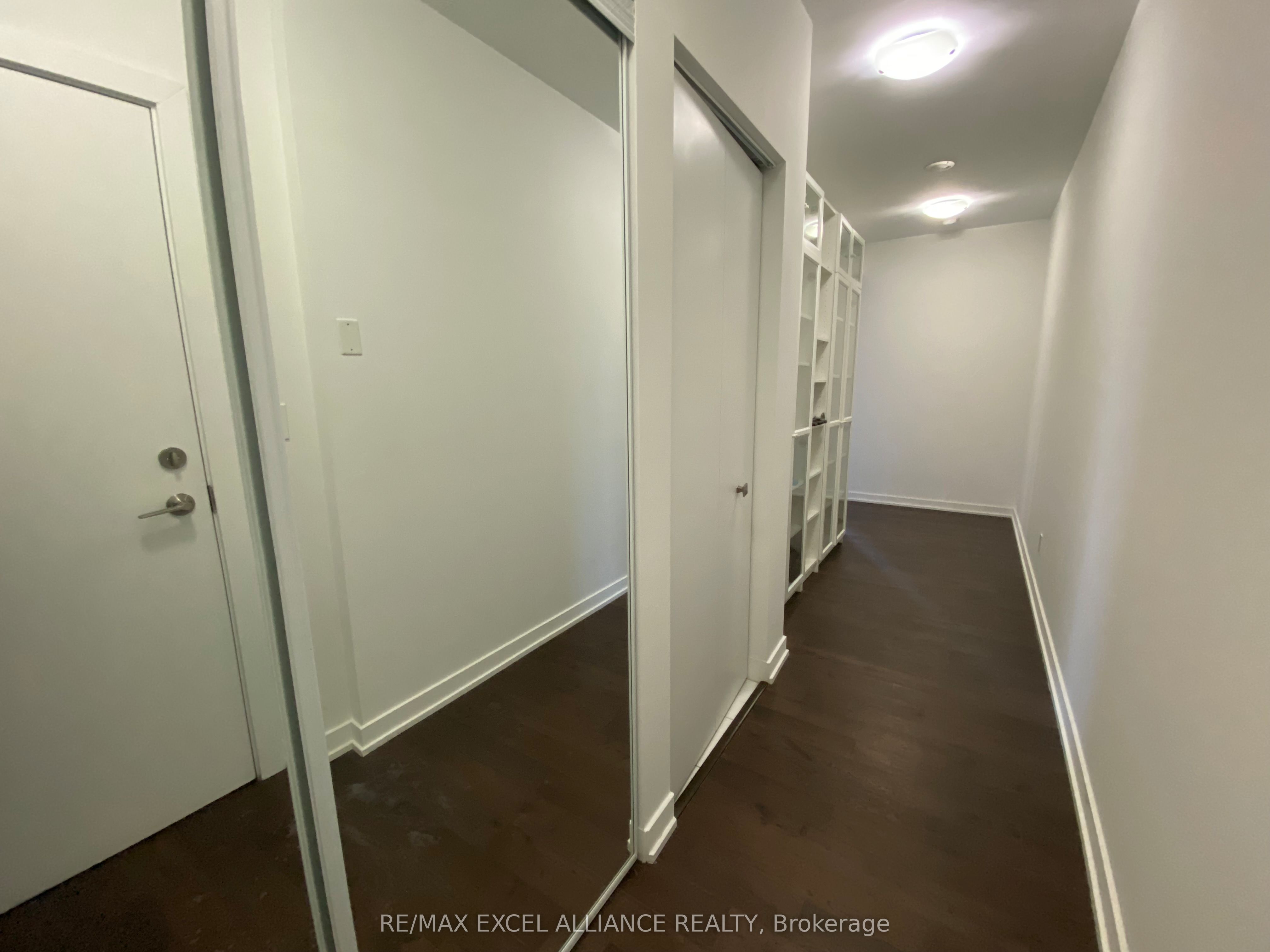 20 Bruyeres Mews #510