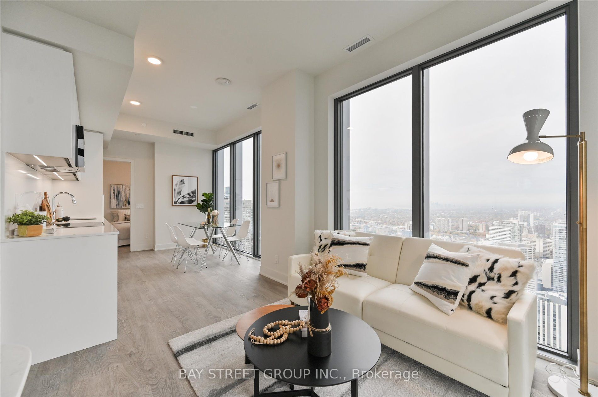 8 Cumberland Street, #4902