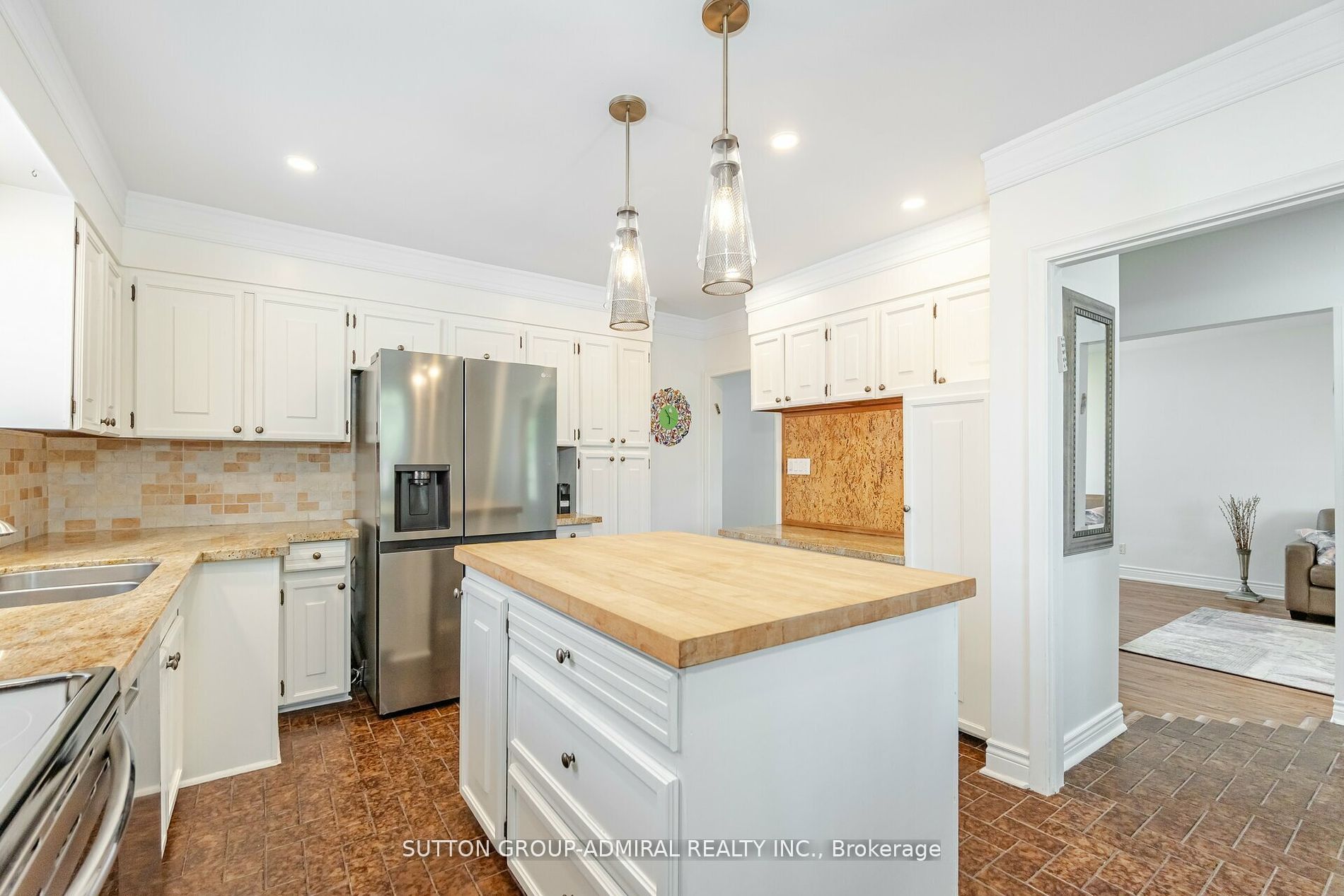 23 Vinci Crescent