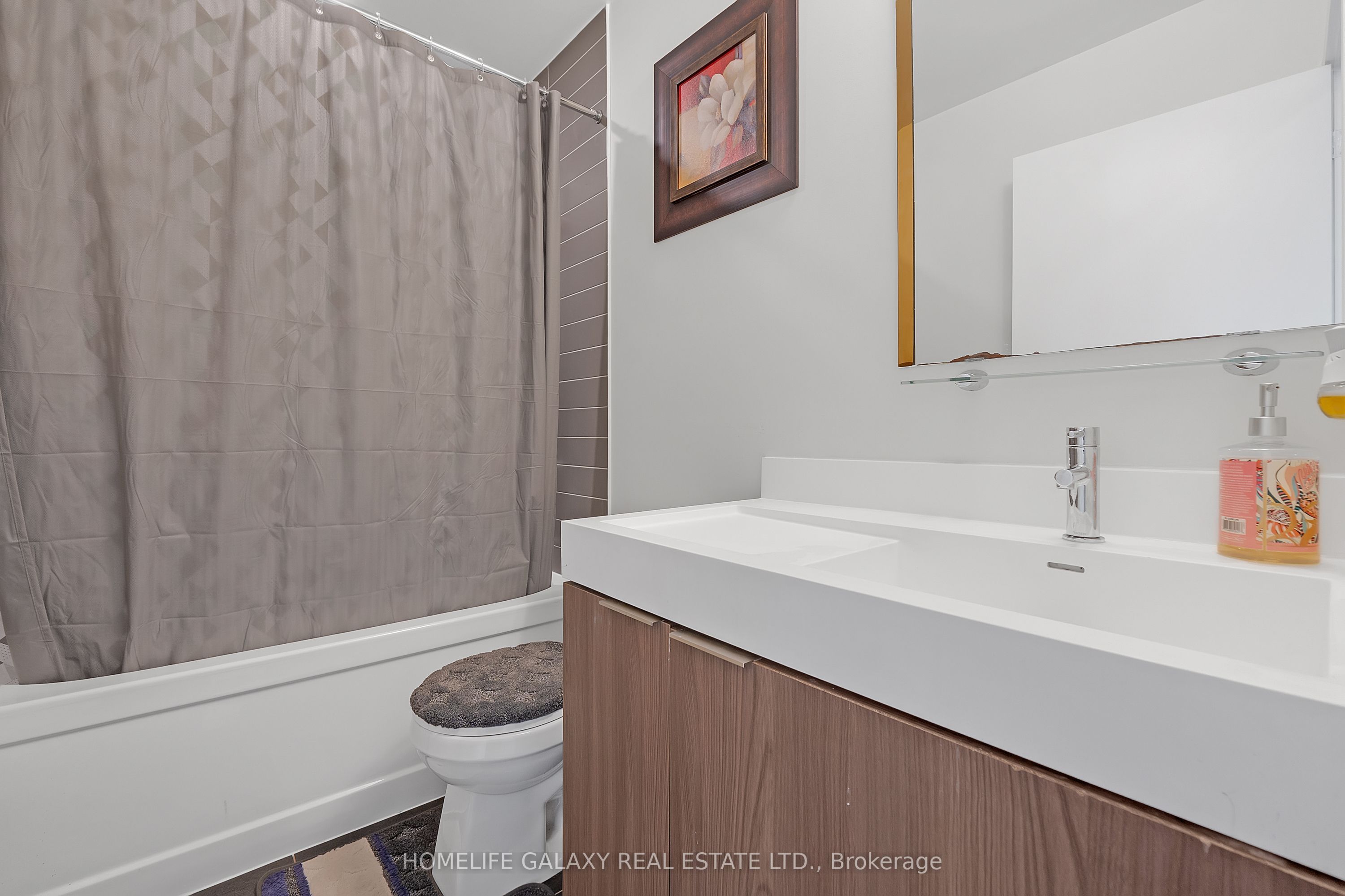 20 Tubman Avenue #607