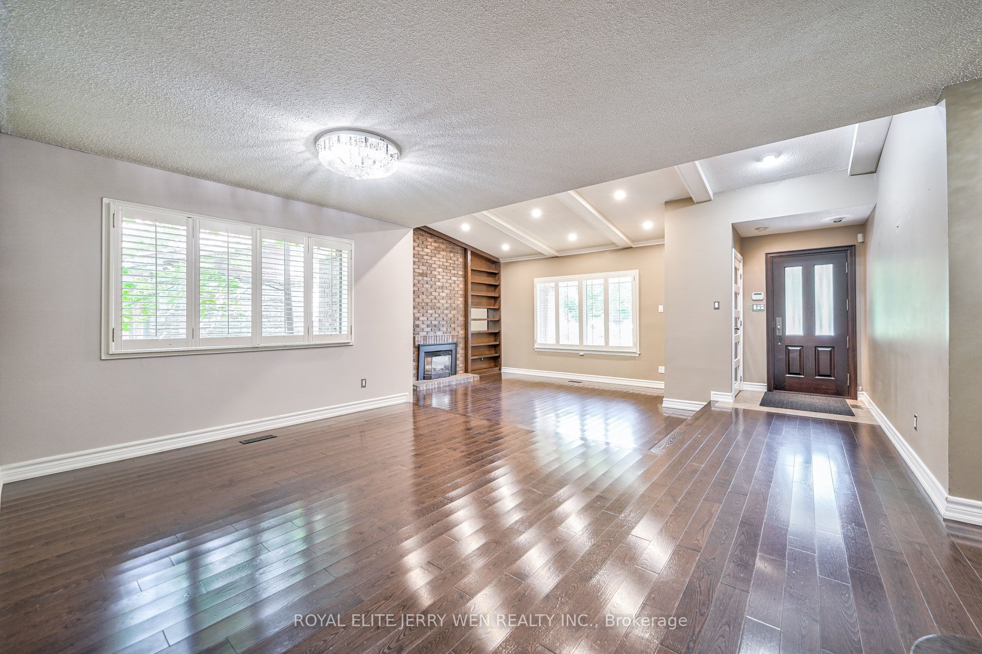 10 Mellowood Drive