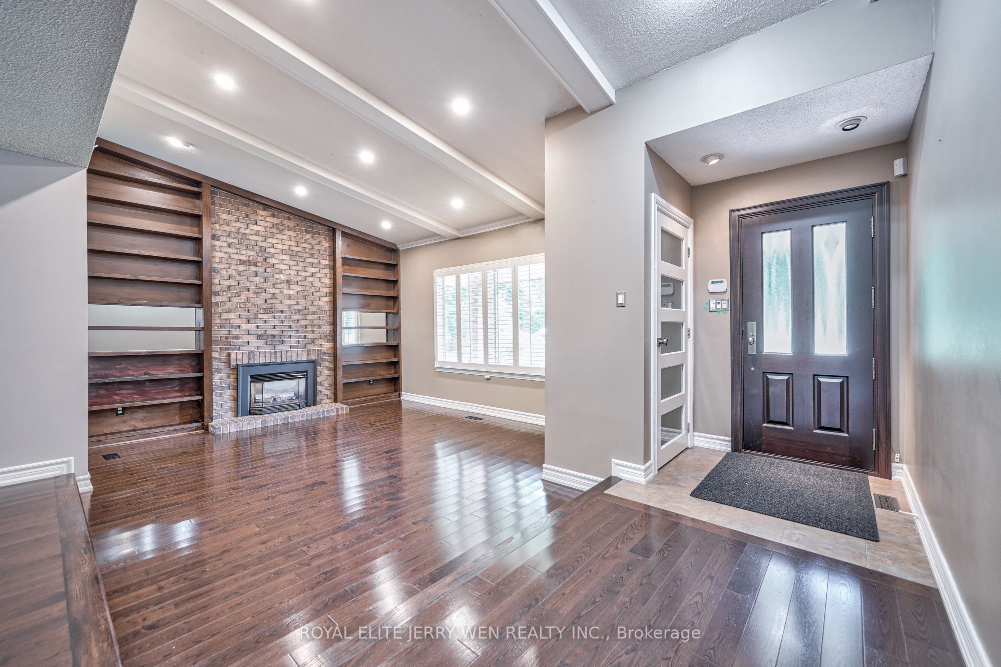 10 Mellowood Drive
