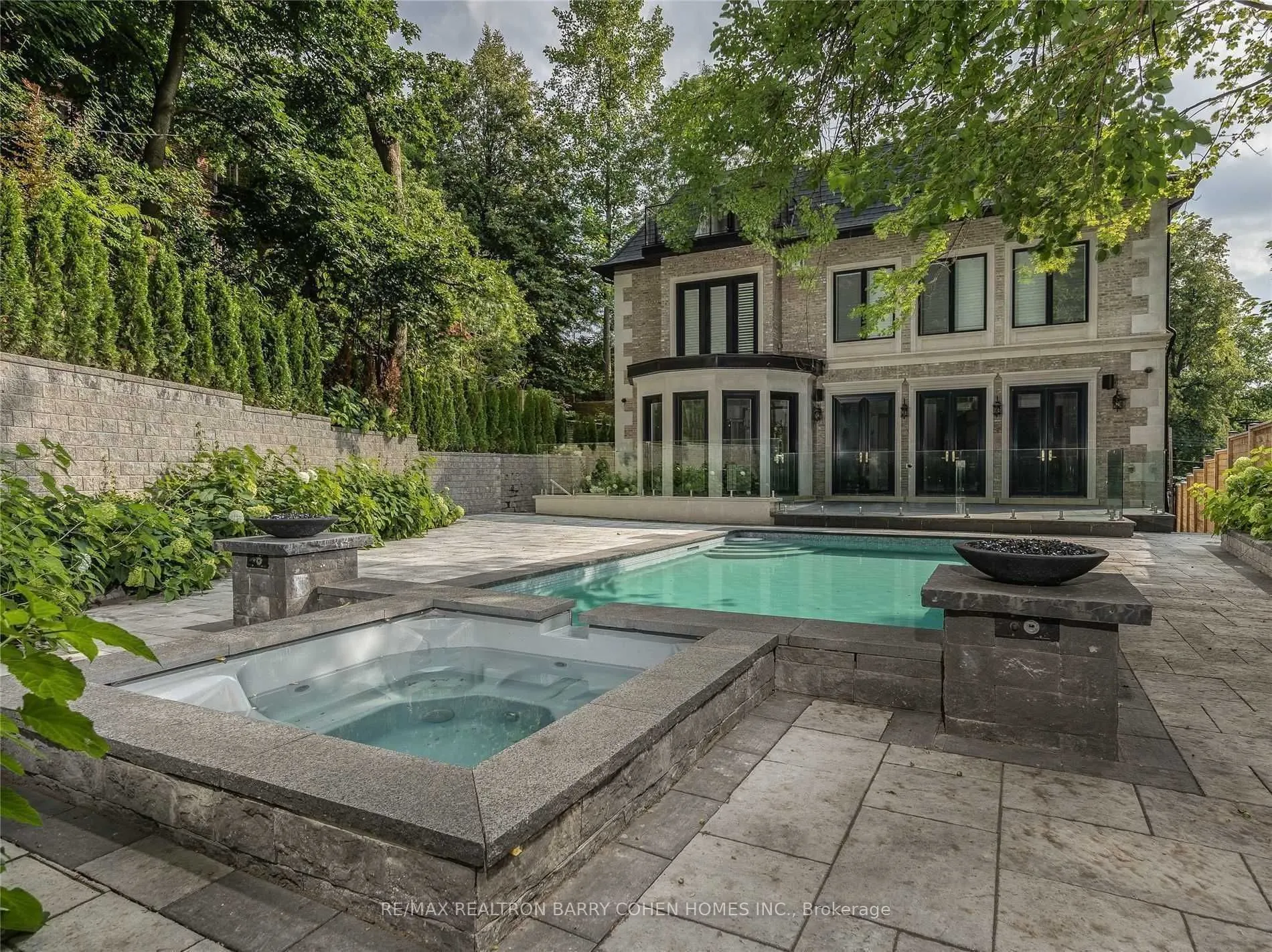 31 Russell Hill Road