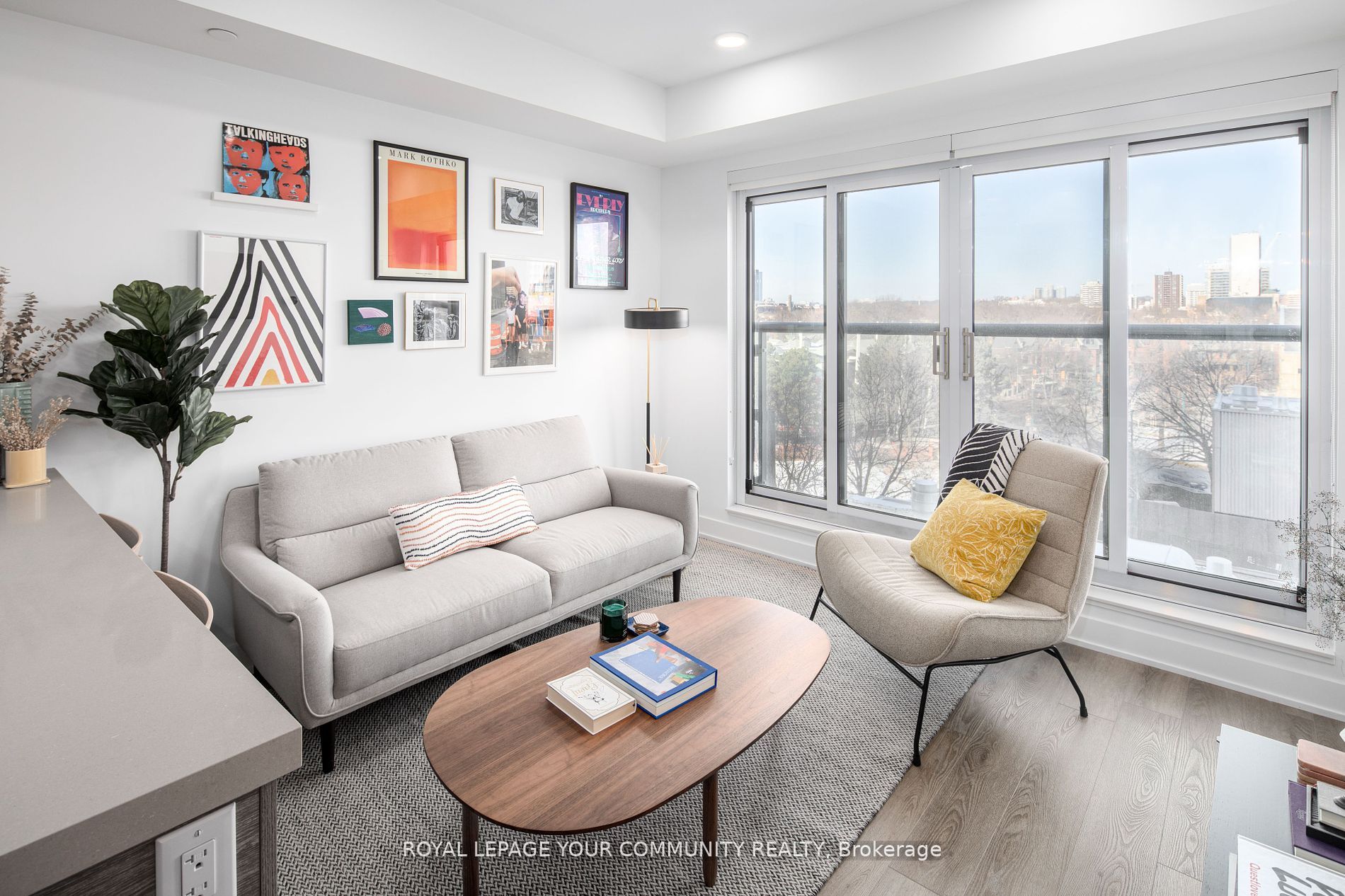 484 Spadina Avenue, #1205