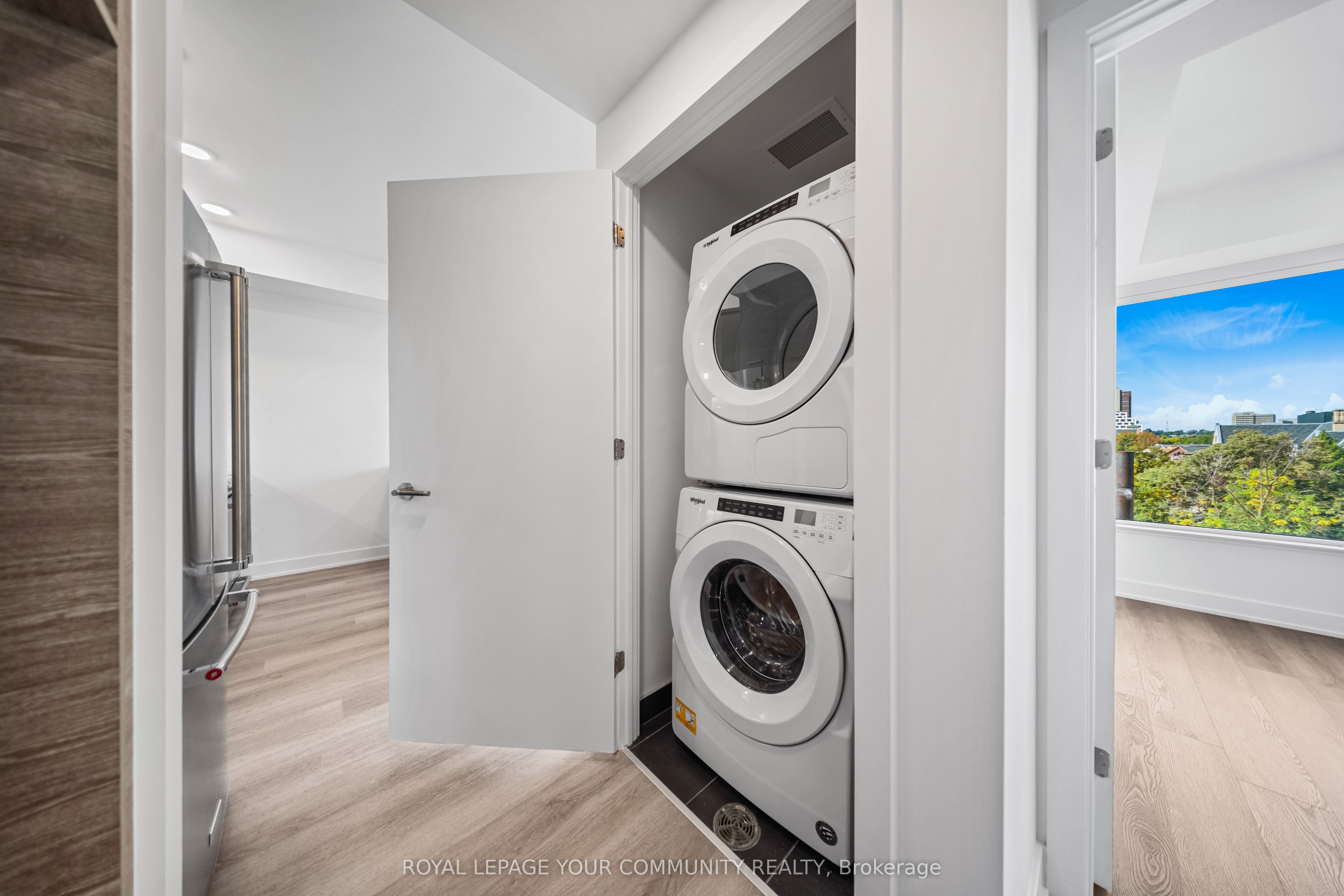 484 Spadina Avenue, #1205