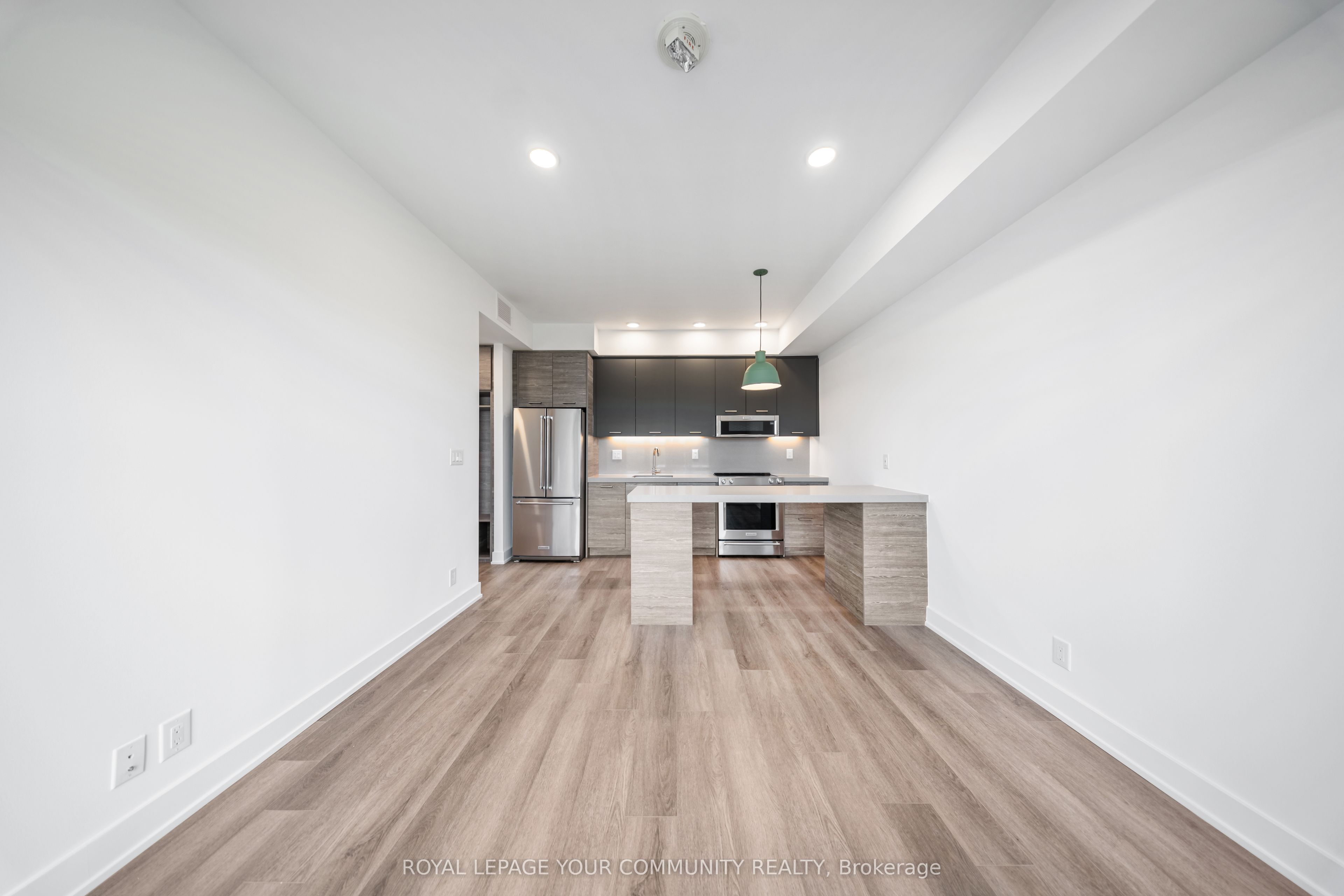 484 Spadina Avenue, #1205