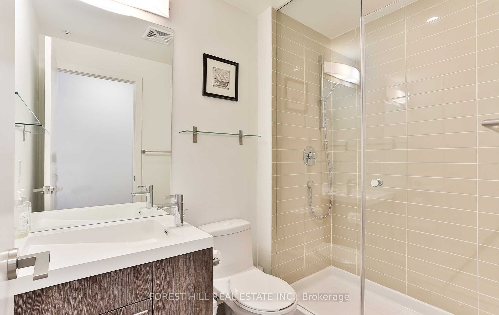 199 Richmond Street W, #318