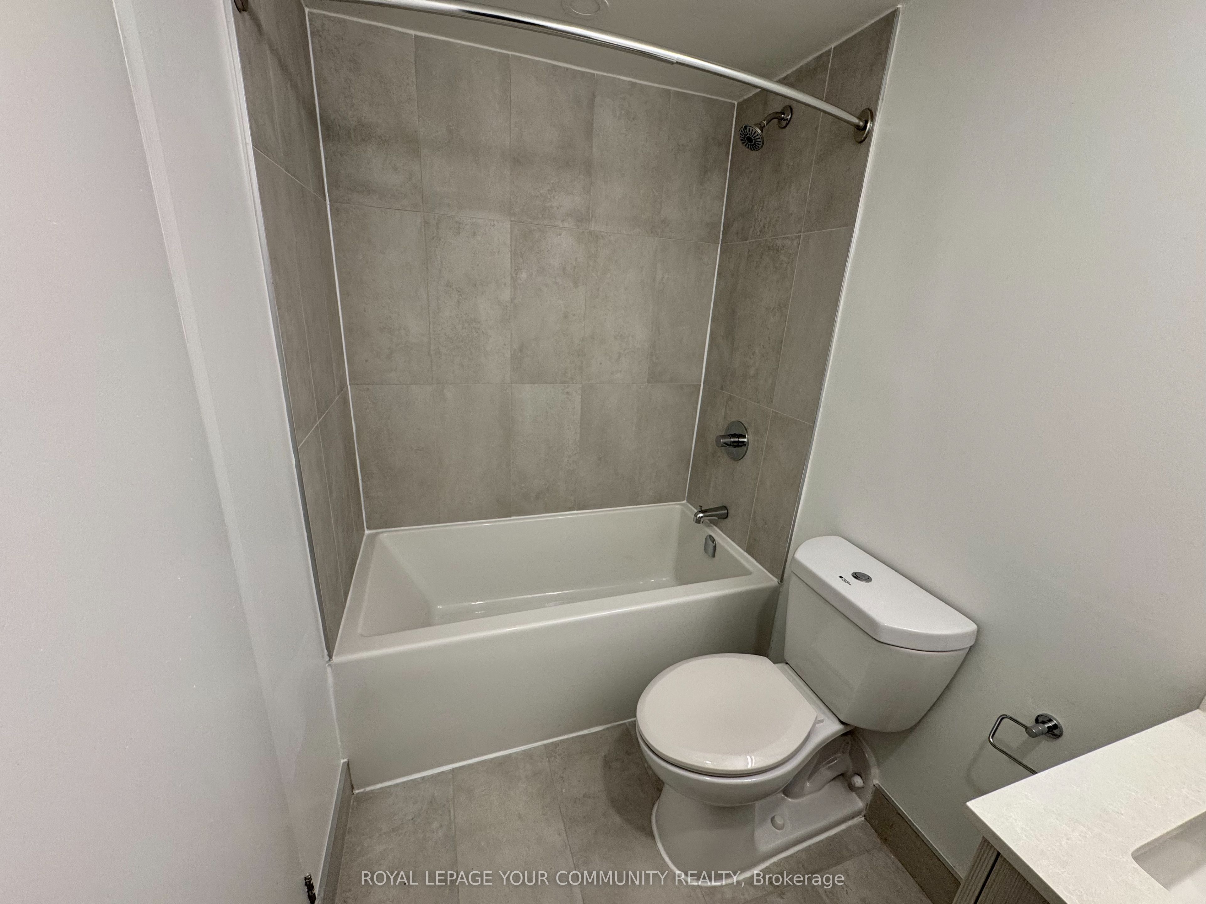 191 Sherbourne Street, #1707