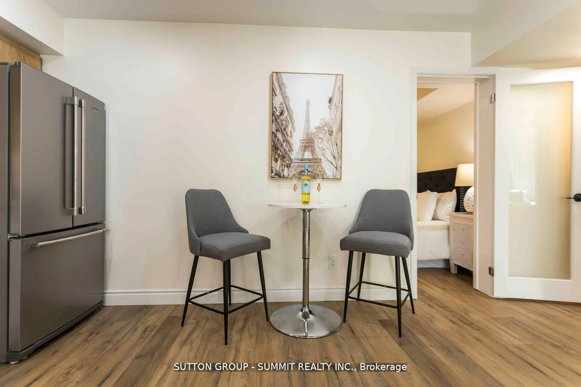 12 Douro Street #421