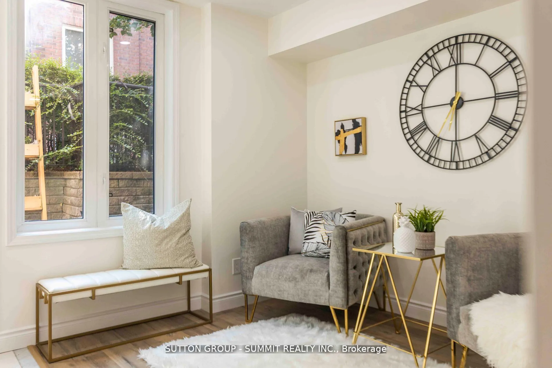 12 Douro Street #421