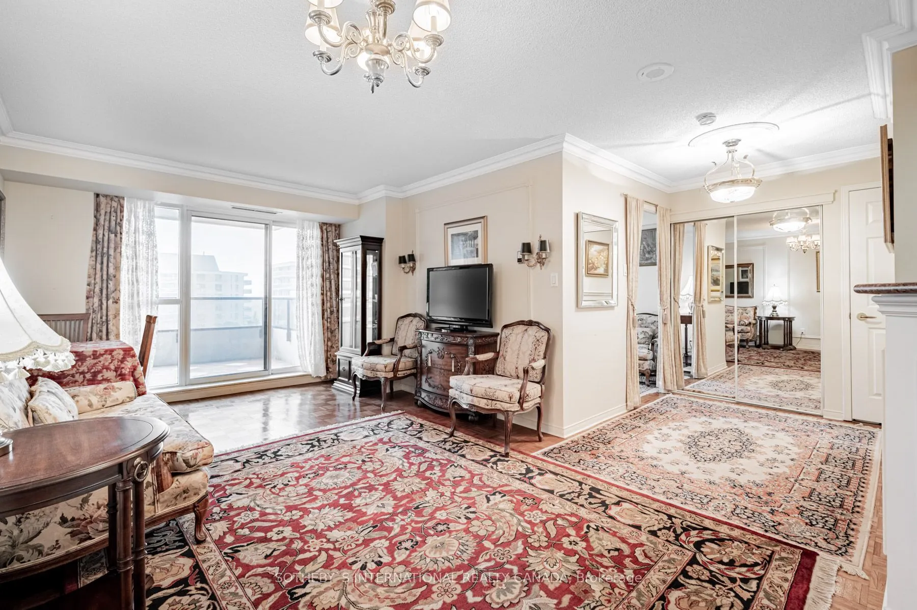 38 Avoca Avenue #704